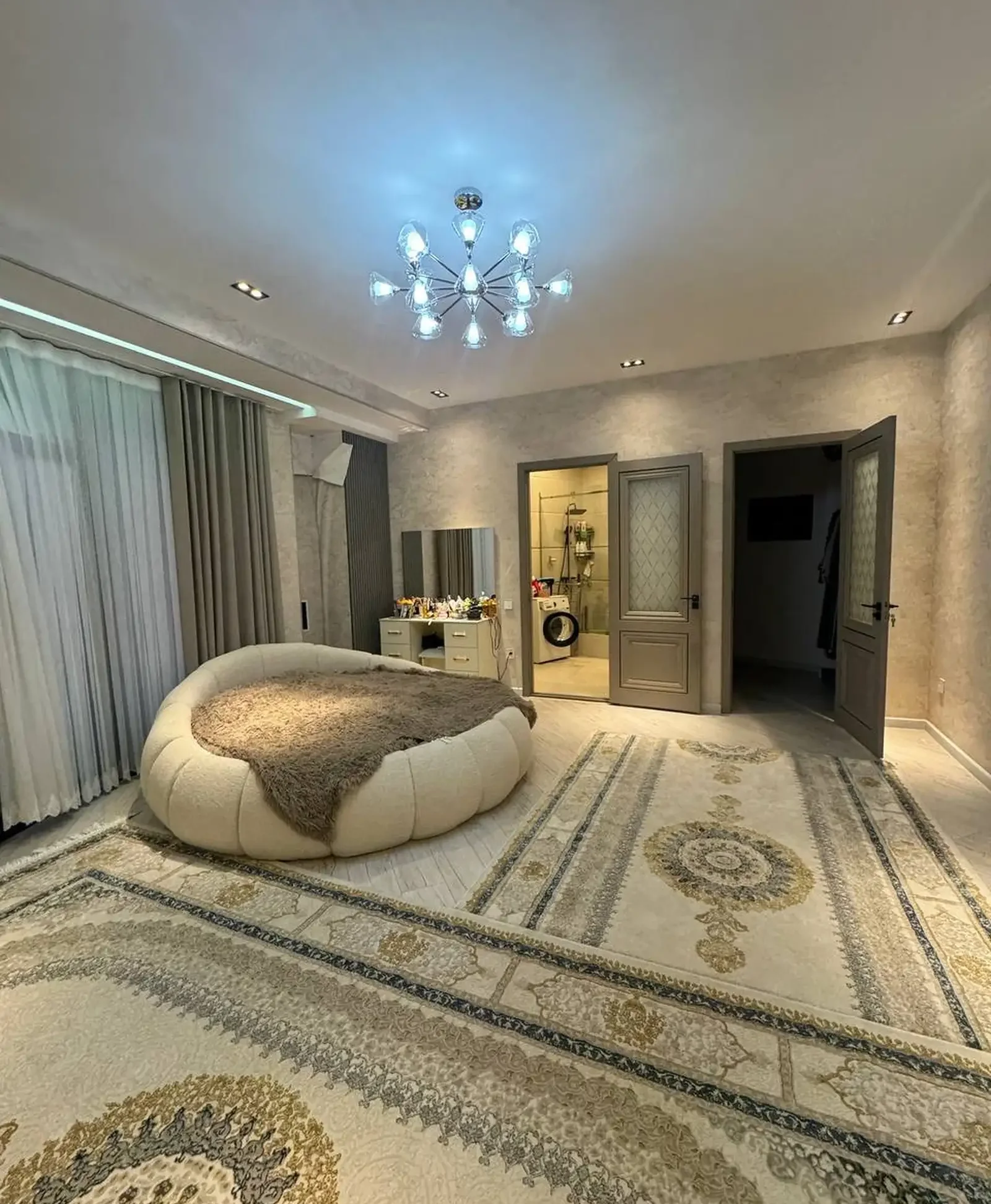 3-комн. квартира, 7 этаж, 135 м², Исмоили Сомони Овир,Пули Сангин — фото 7