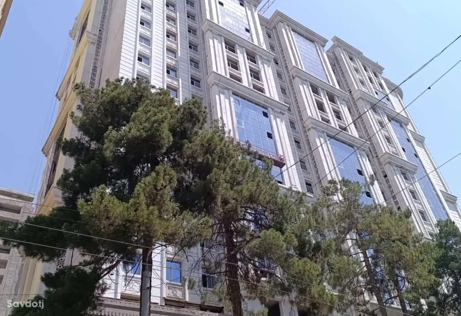 3-комн. квартира, 17 этаж, 141 м², Шохмансур 4 рохаи Садбарг — фото 3