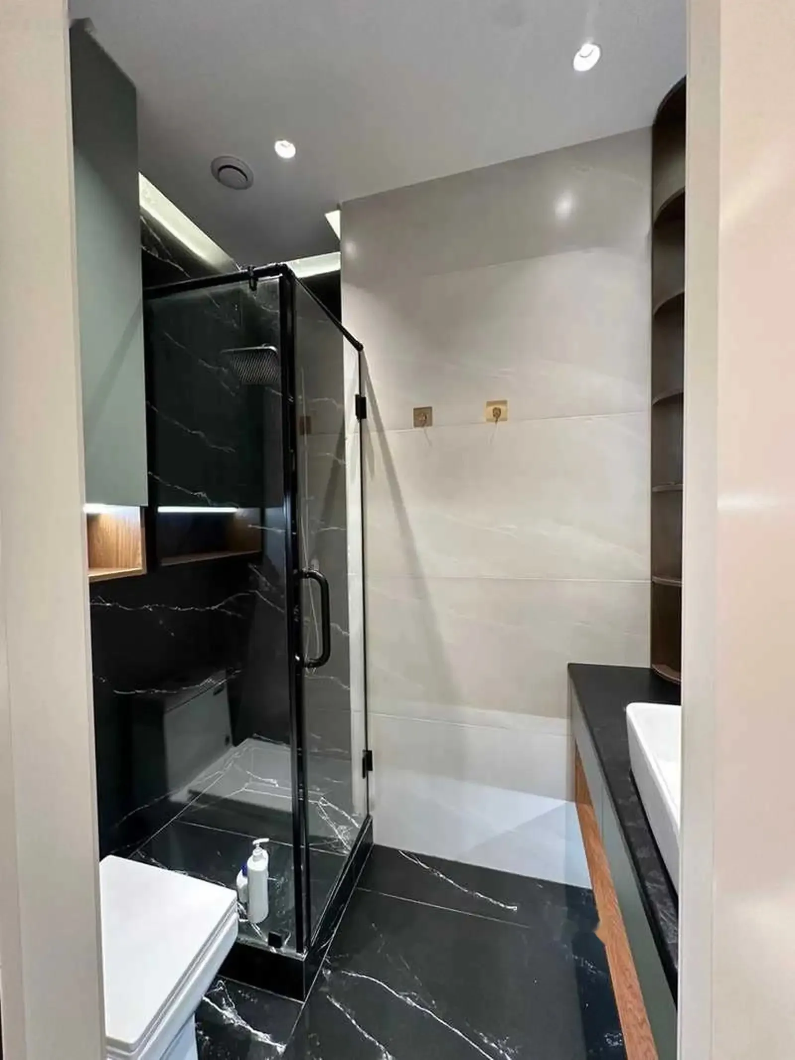 3-комн. квартира, 11 этаж, 105м², Садбарг (доми Ватан) — фото 12