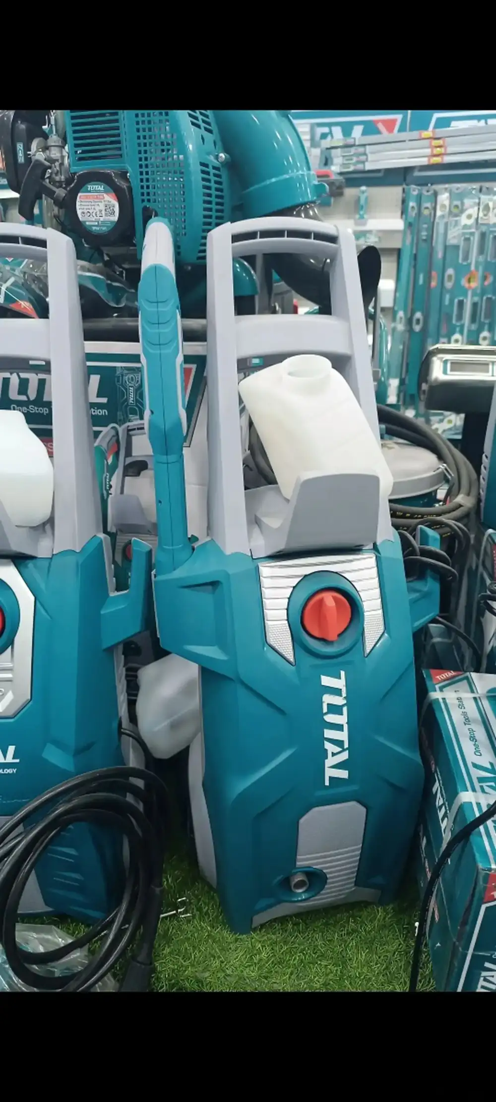 Мойка Total 1800ВТ