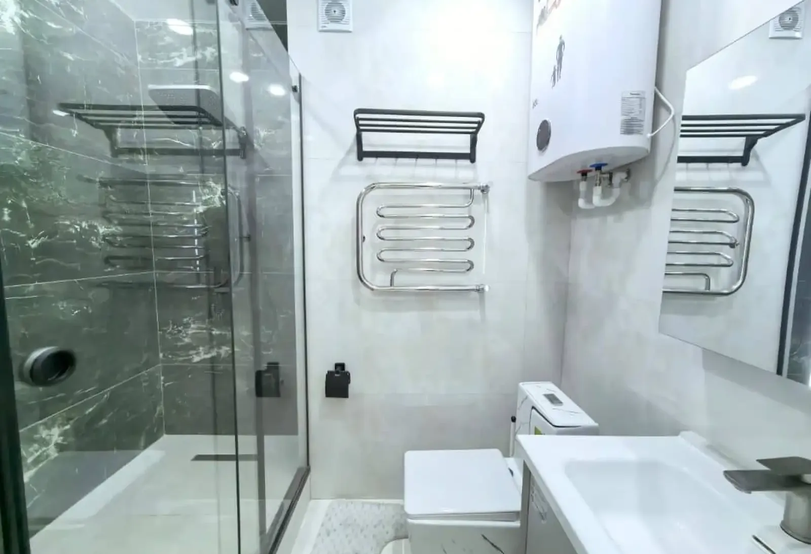 2-комн. квартира, 10 этаж, 58 м², И Сомони — фото 4