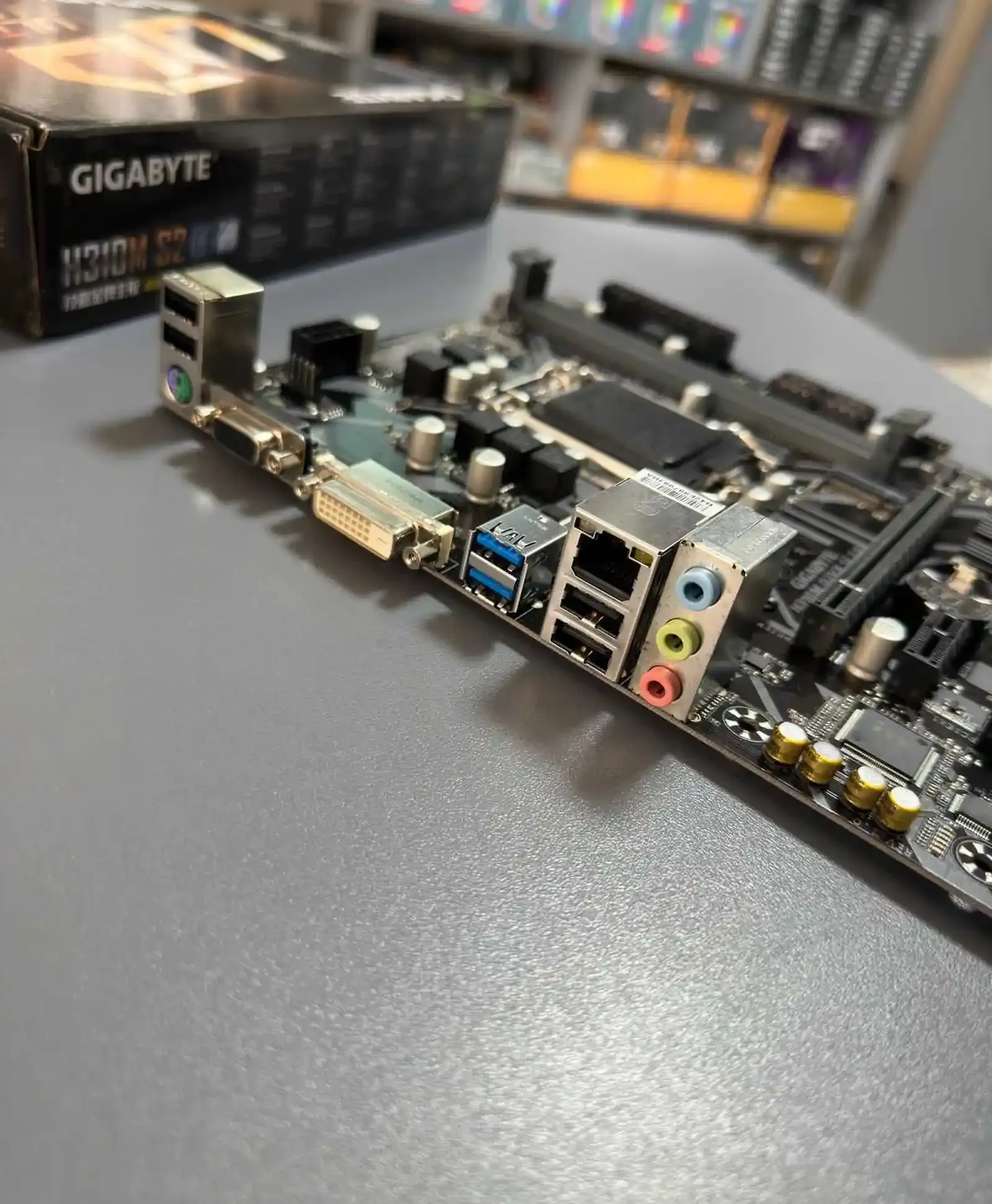 Материнская плата DDR4 Gigabyte H310