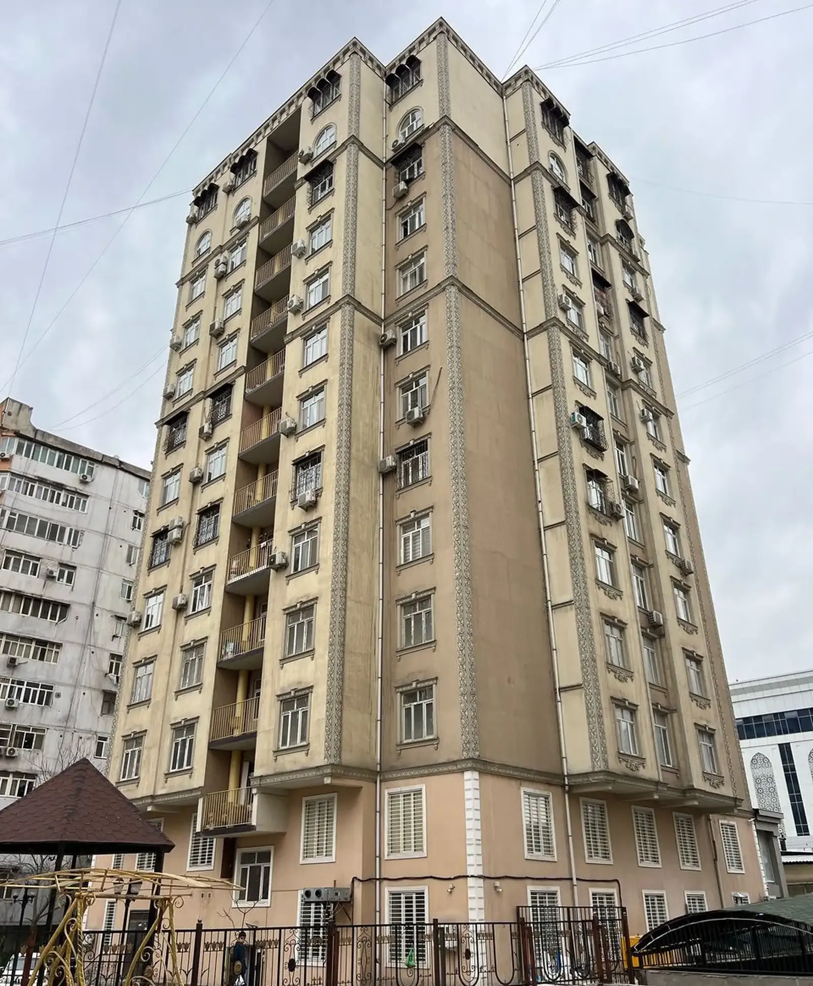 Помещение под свободное назначение, 200м², Садбарг