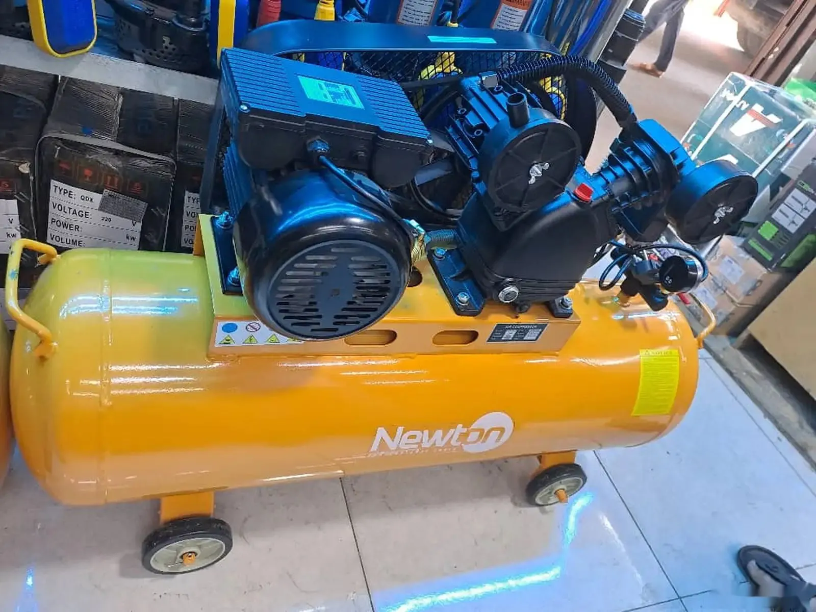 Компрессор 100л