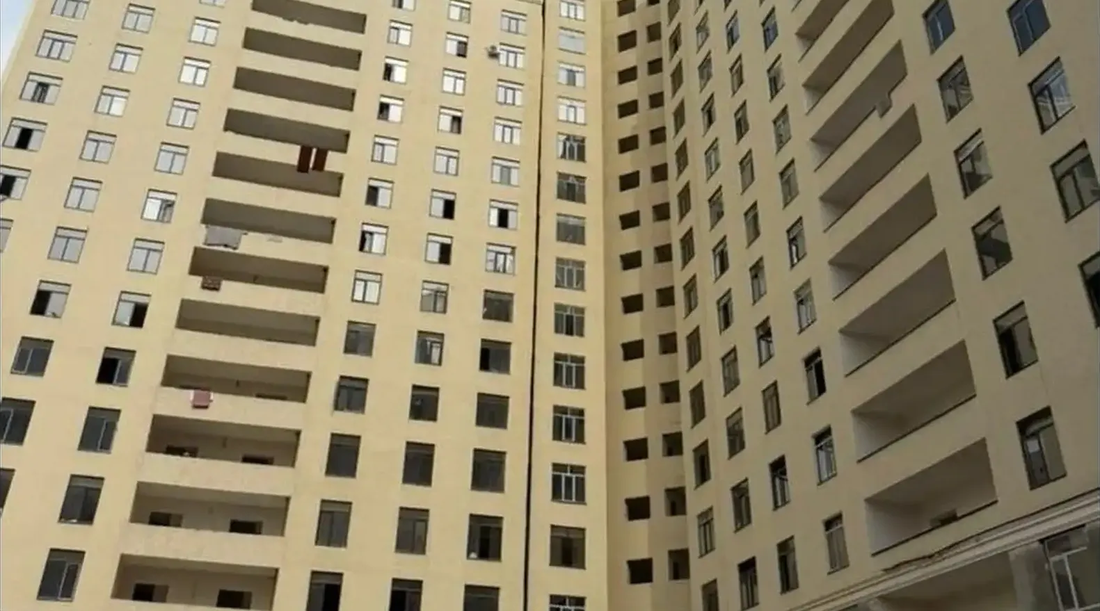 2-комн. квартира, 10 этаж, 68 м², Сино 102 мкр — фото 4