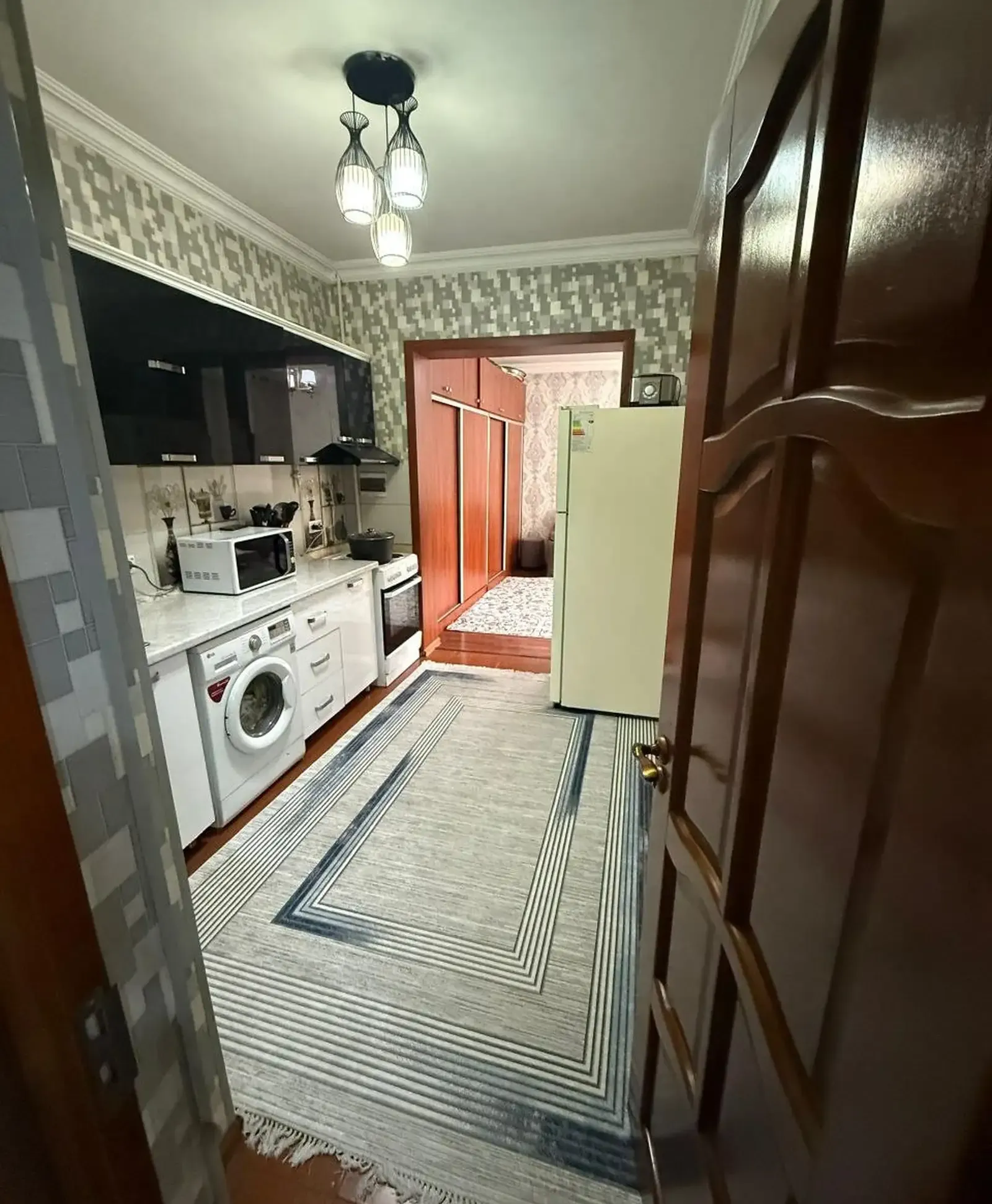 4-комн. квартира, 6 этаж, 110 м², 82 мкр