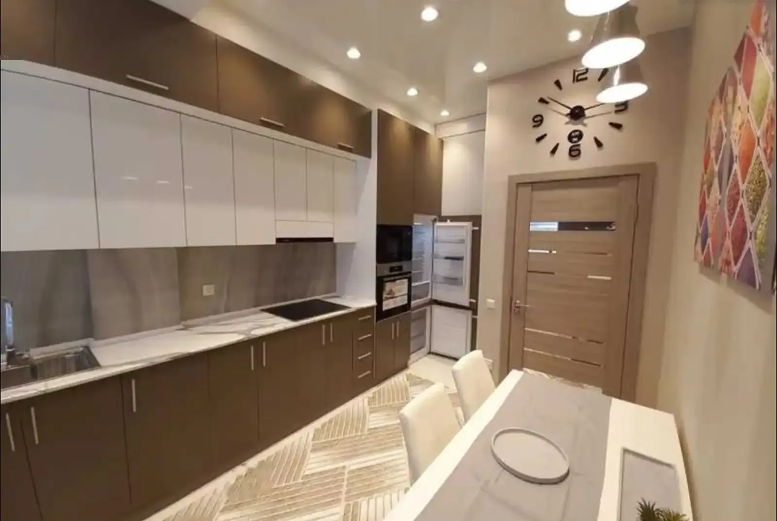 3-комн. квартира, 5 этаж, 90м², сино