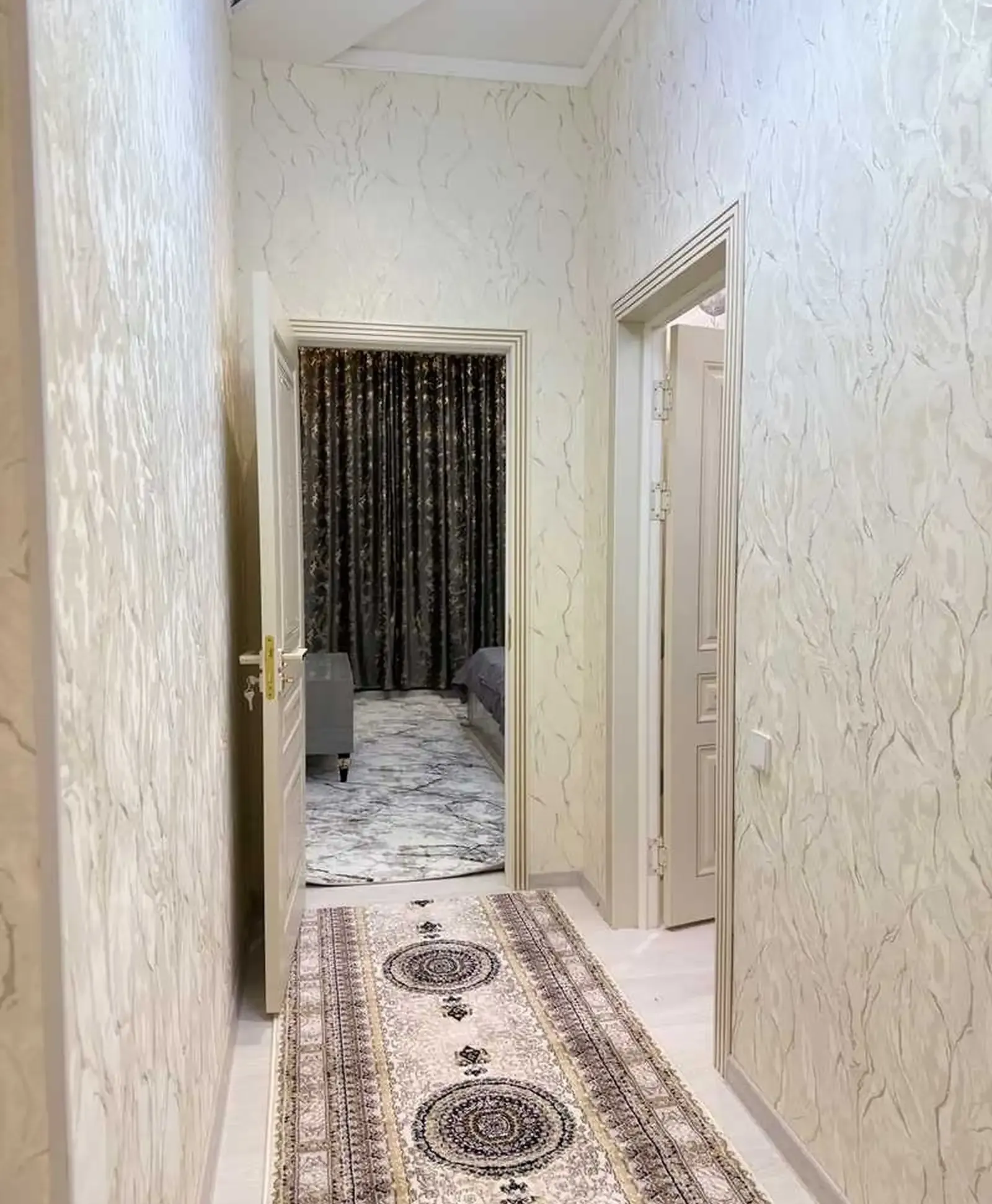 2-комн. квартира, 12 этаж, 67м², Ваданасос