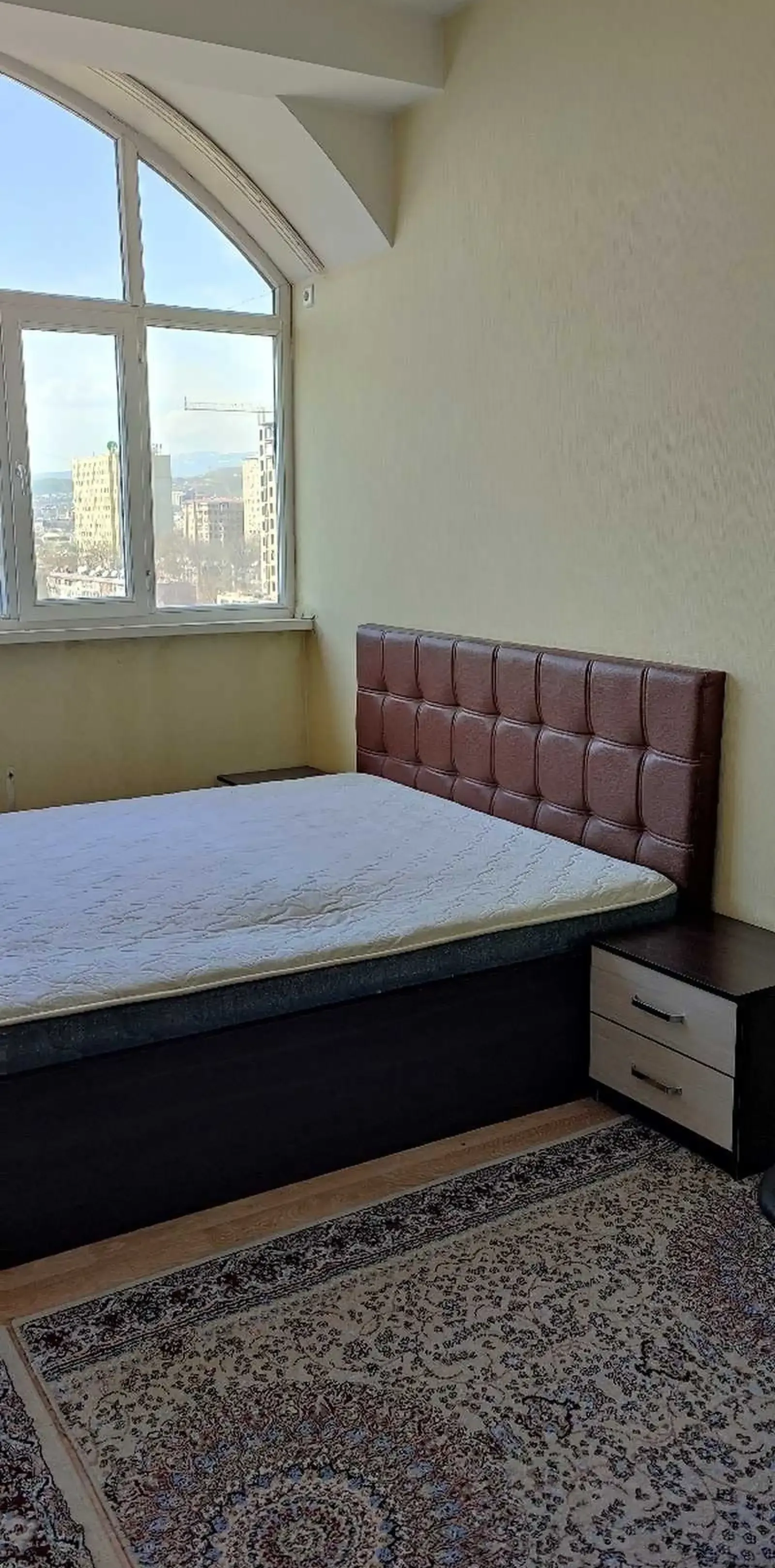 2-комн. квартира, 10 этаж, 74м², сино