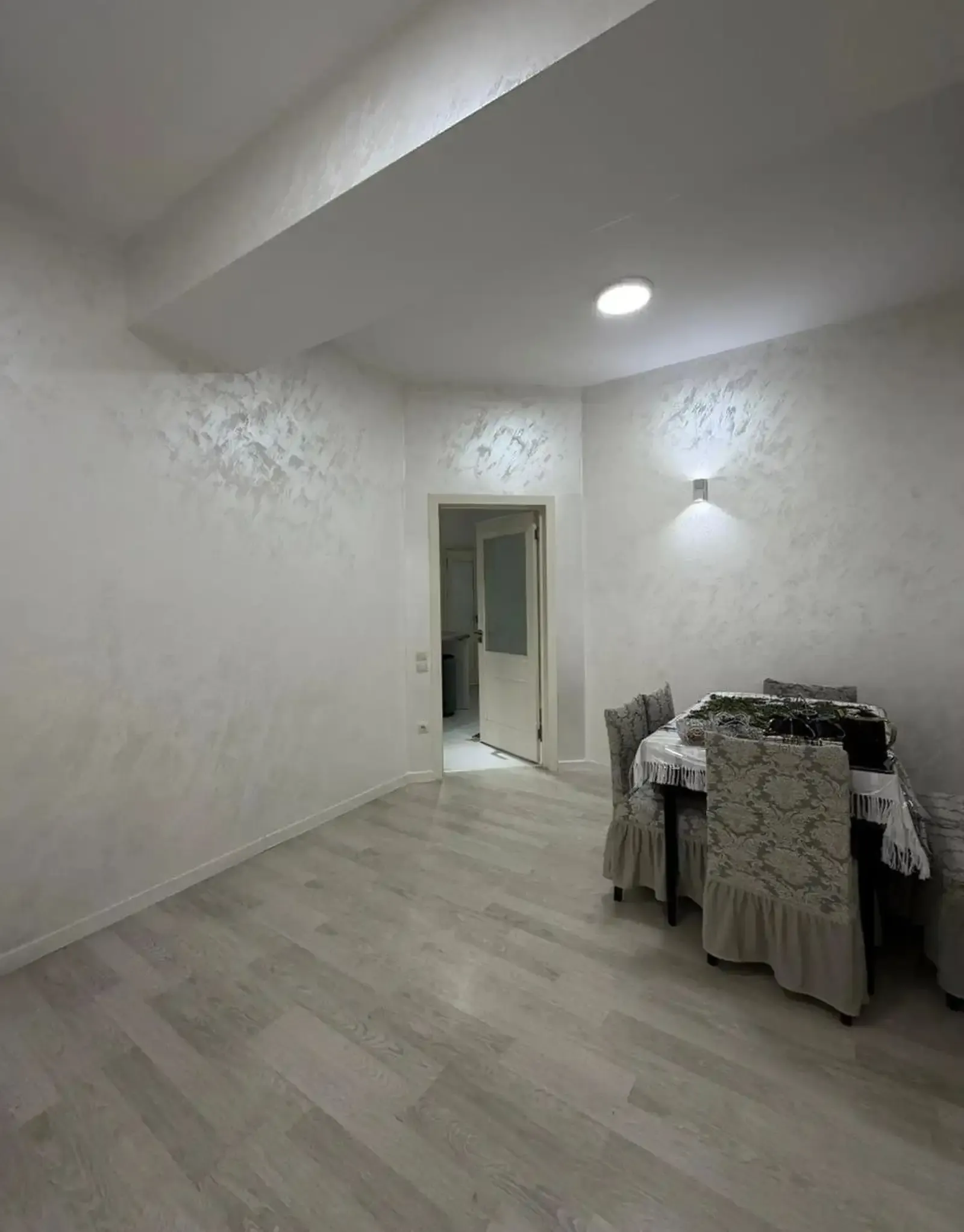 4-комн. квартира, 15 этаж, 95 м², Шохмансур — фото 2