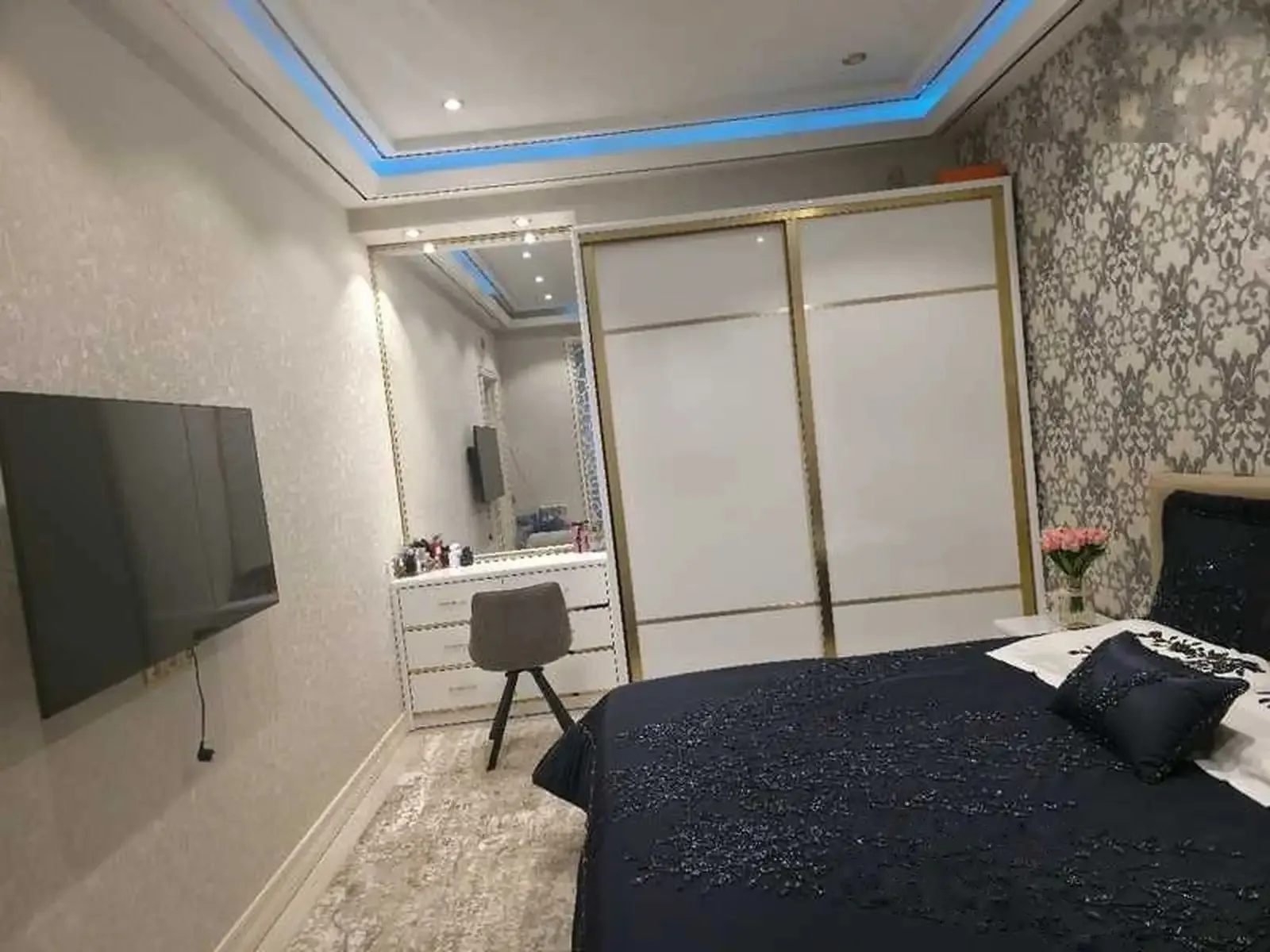 4-комн. квартира, 10 этаж, 150м², пеши Парламент