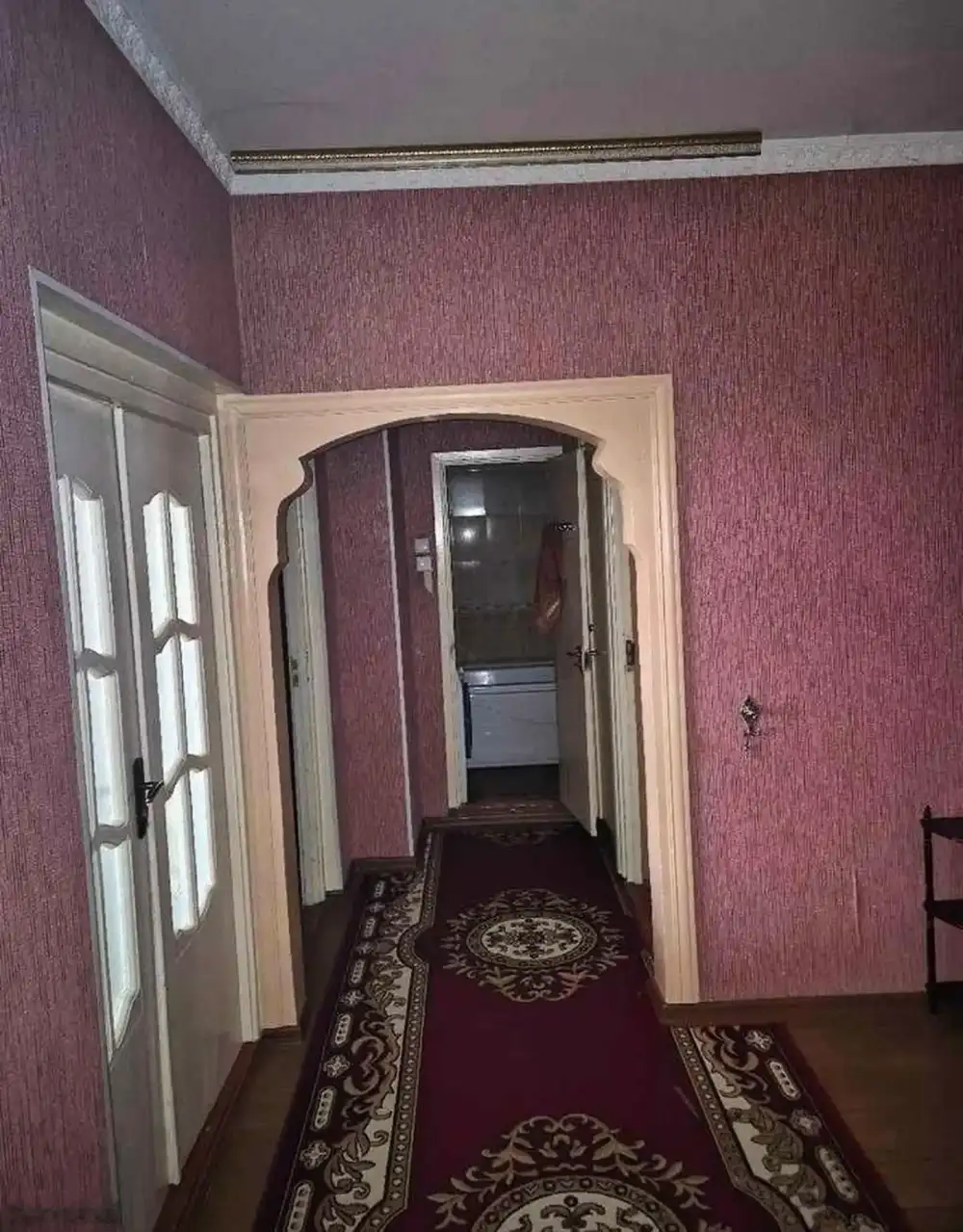 3-комн. квартира, 5 этаж, 80м², 8 микрорайон — фото 2