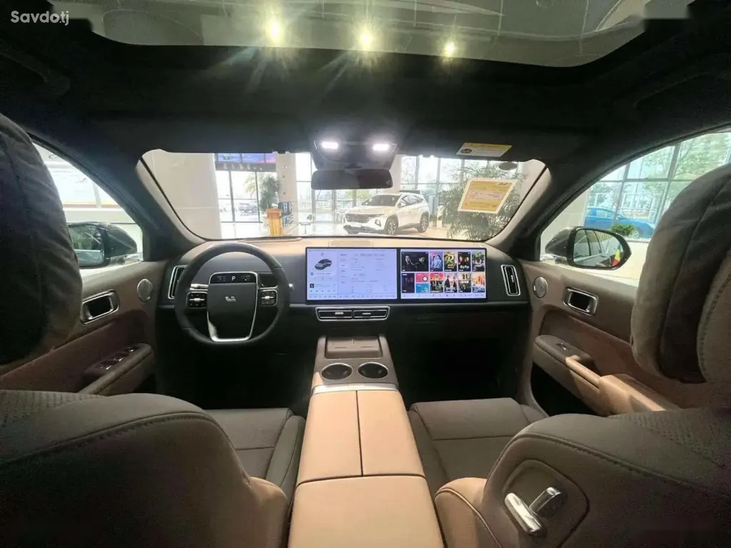 Li Auto (LiXiang) L7, 2025