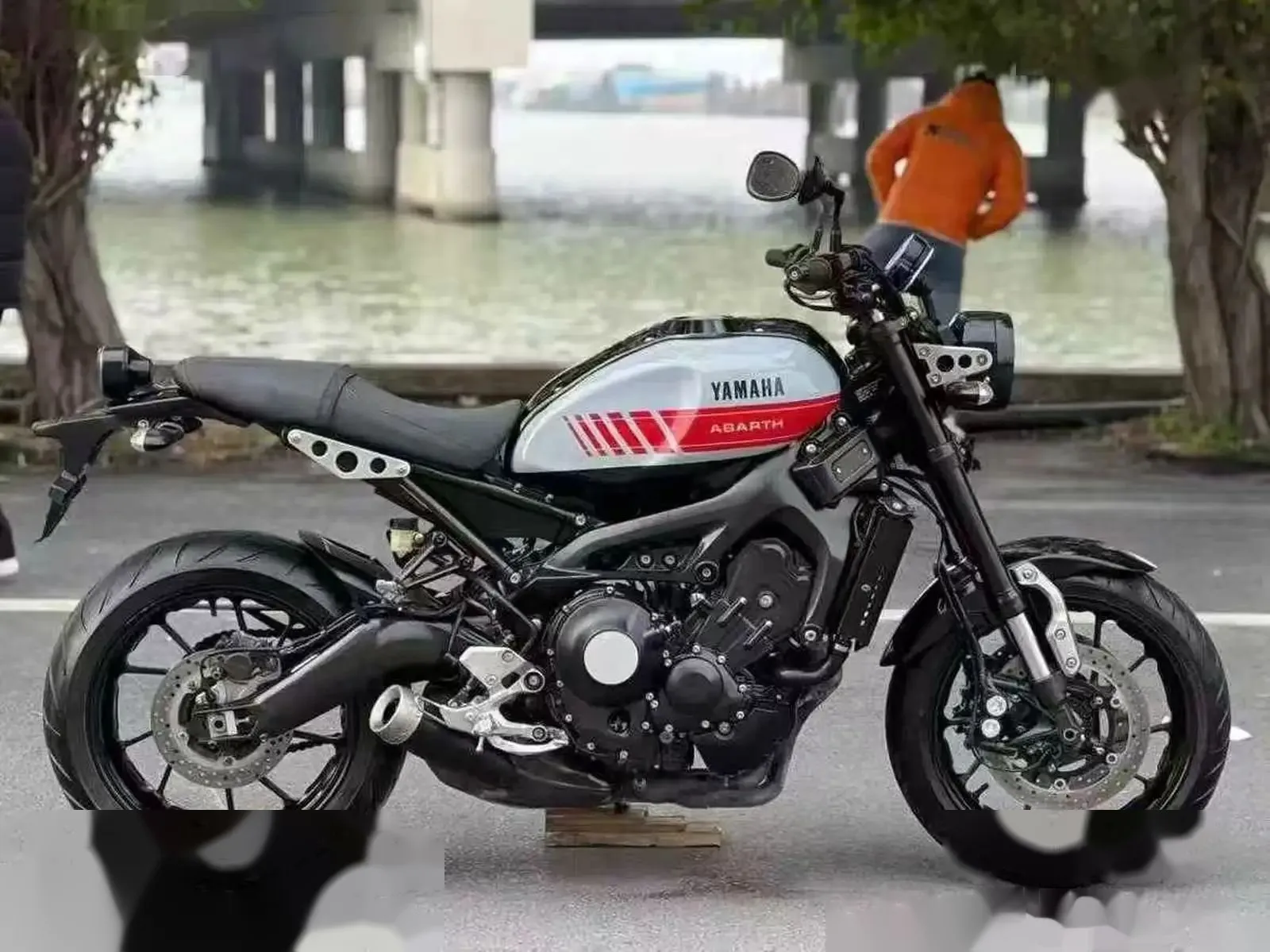 Мотоцикл Yamaha XSR