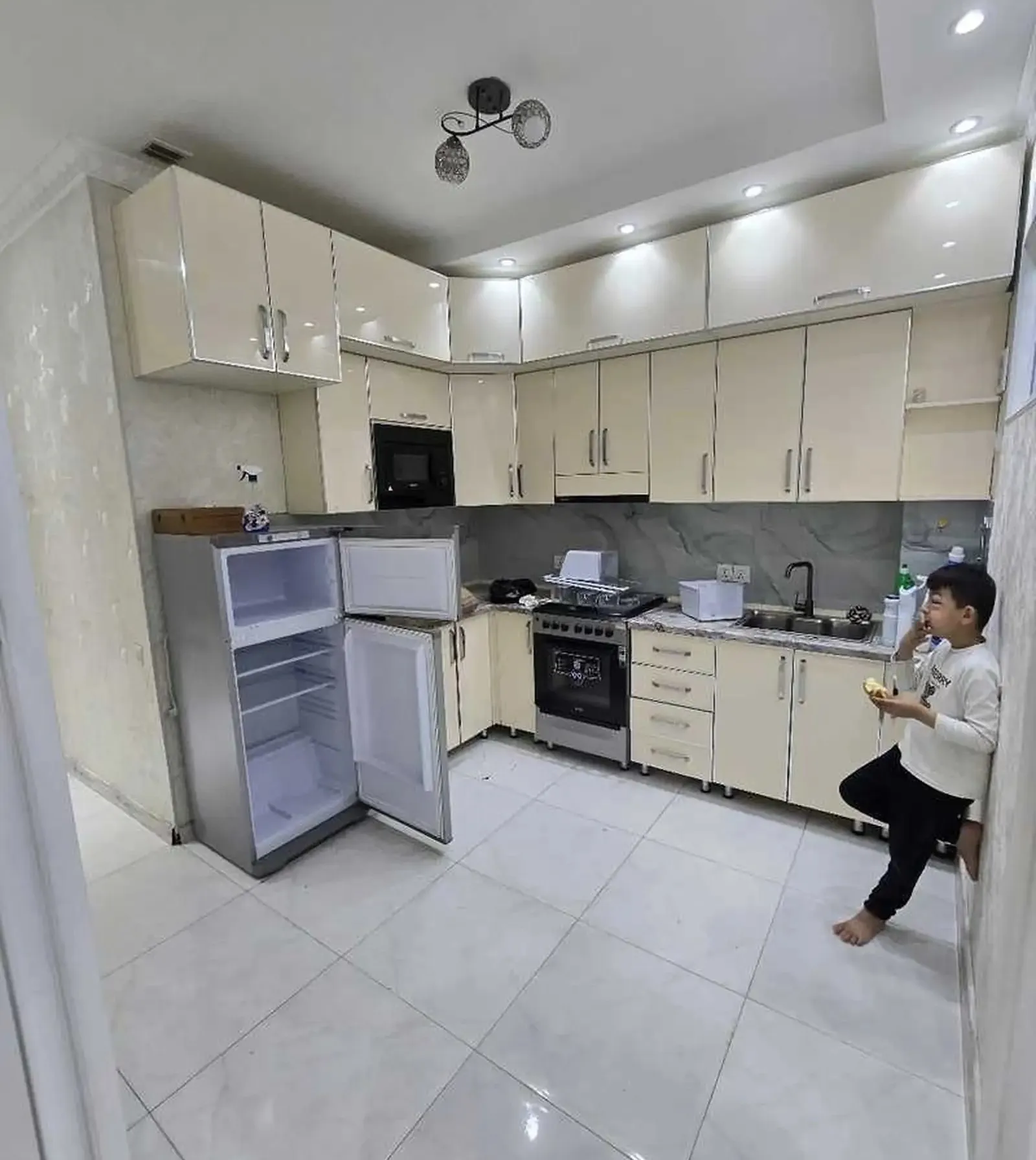 2-комн. квартира, 12 этаж, 55м², Фирдавси — фото 7