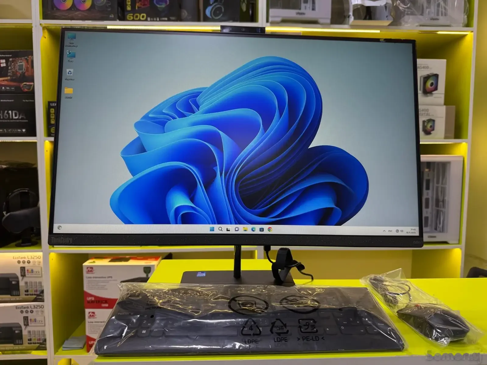 Моноблок Lenovo ThinkCentre Neo 30a Gen 4/core i7 13620H/RAM 8GB DDR 5/NVME 512G