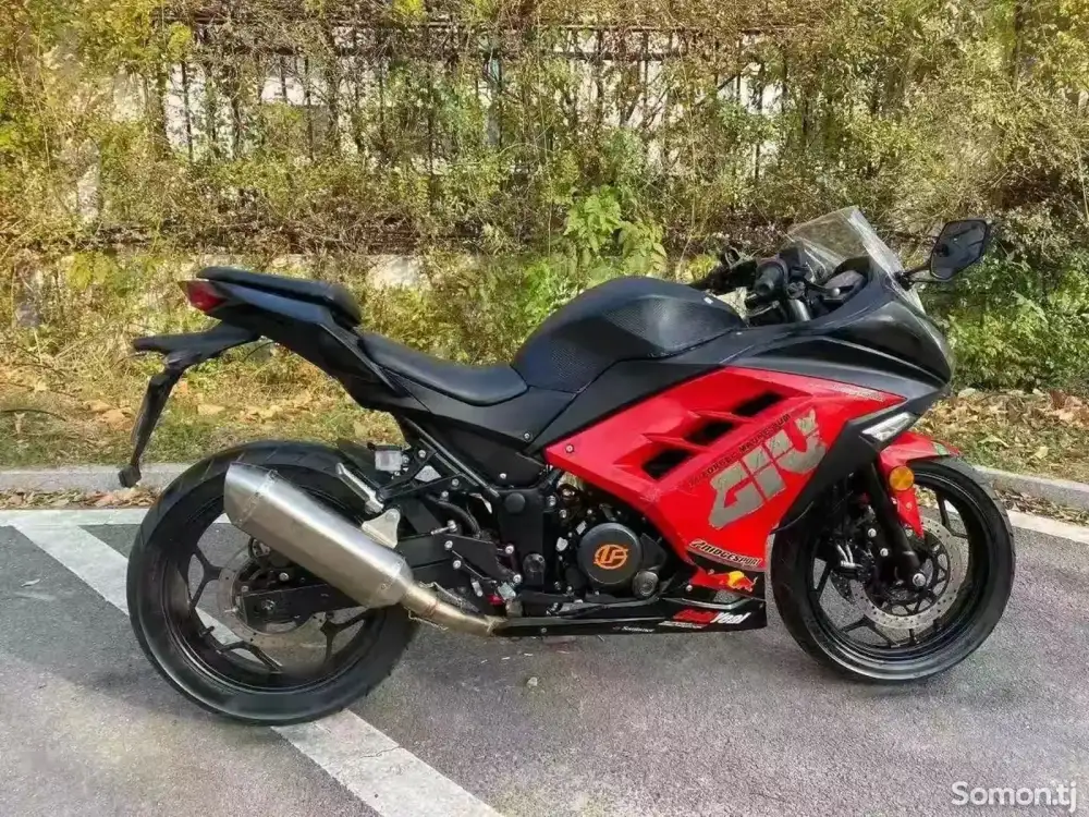 Мотоцикл Kawasaki — фото 4