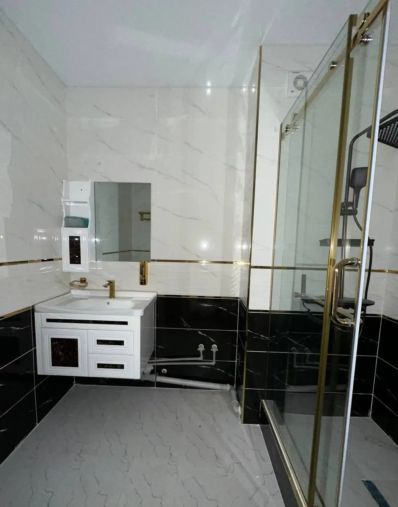 3-комн. квартира, 13 этаж, 144 м², Фирдавси