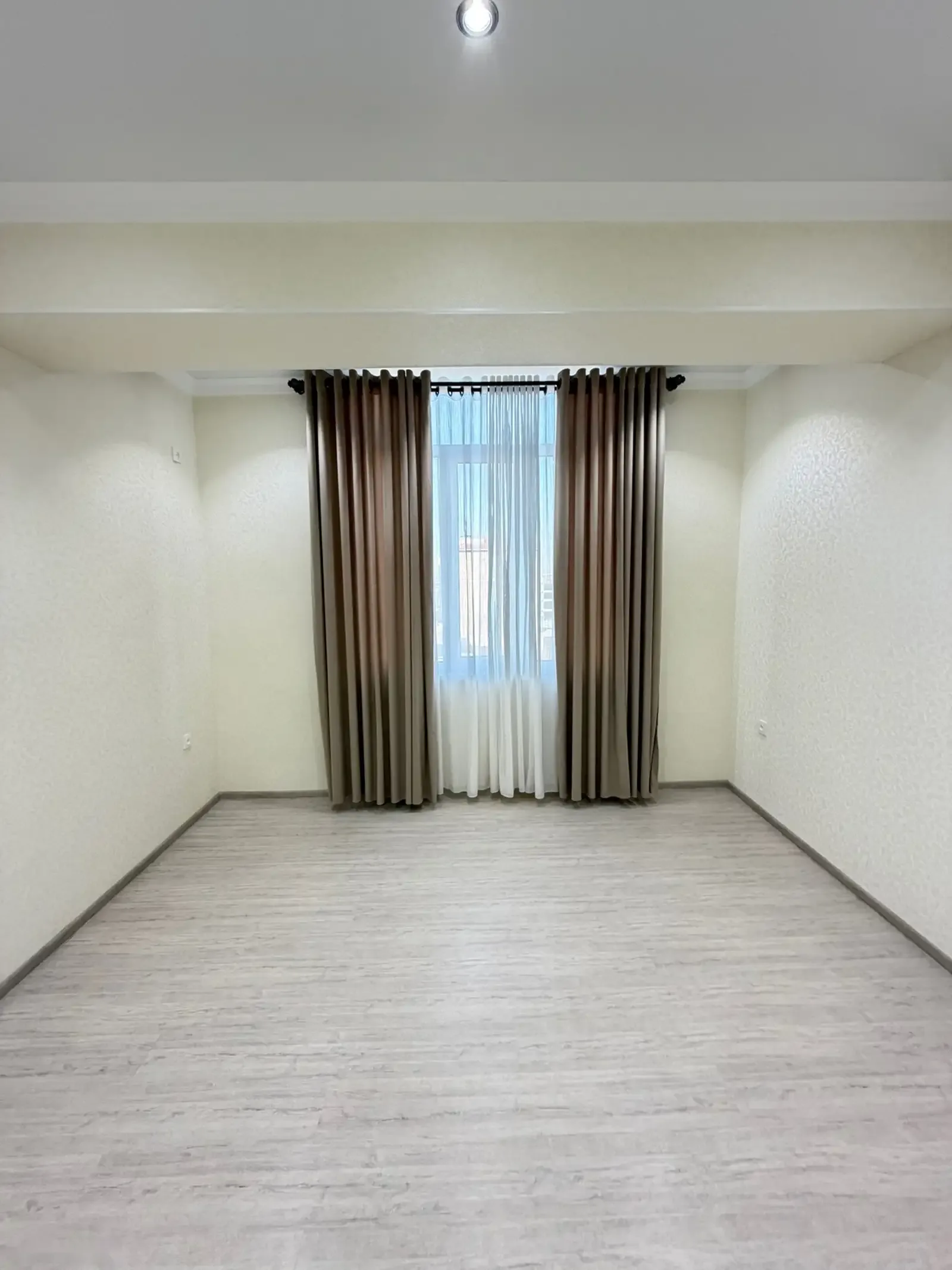 3-комн. квартира, 4 этаж, 92 м², 30 мкр — фото 10