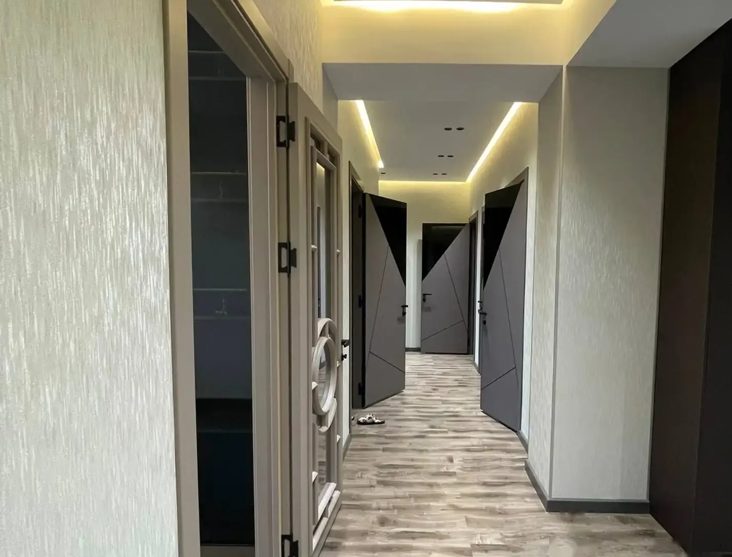 4-комн. квартира, 10 этаж, 155 м², Сомони — фото 12