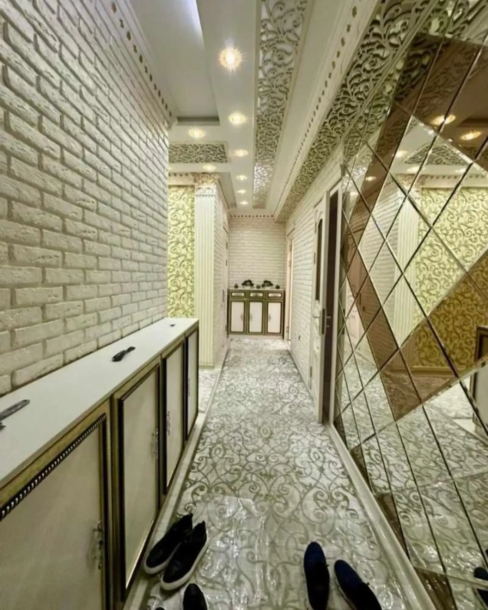 5-комн. квартира, 4 этаж, 151 м², Сино, 112мкр
