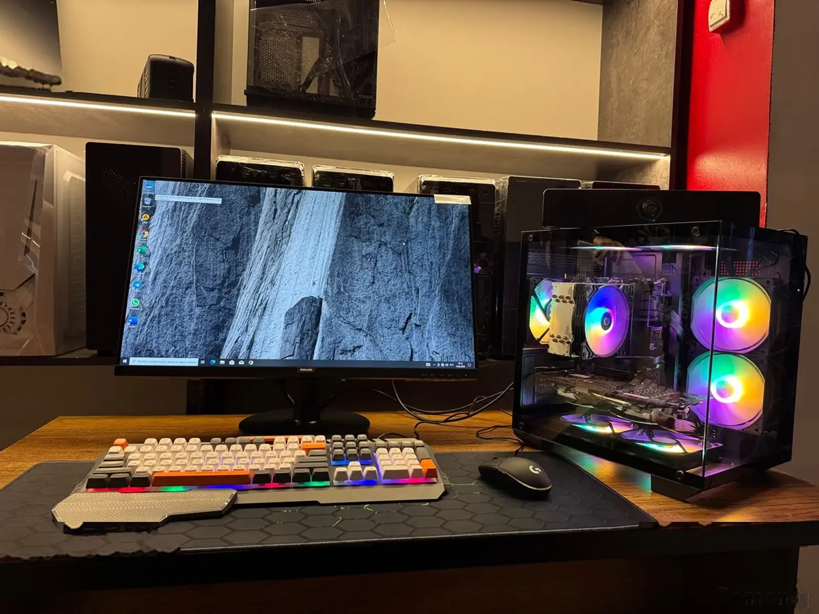 Игровой компьютер core i5 7500/RAM 16GB DDR 4/RX 580 8Gb GDDR 5/NVME512 GB/Wi-fi