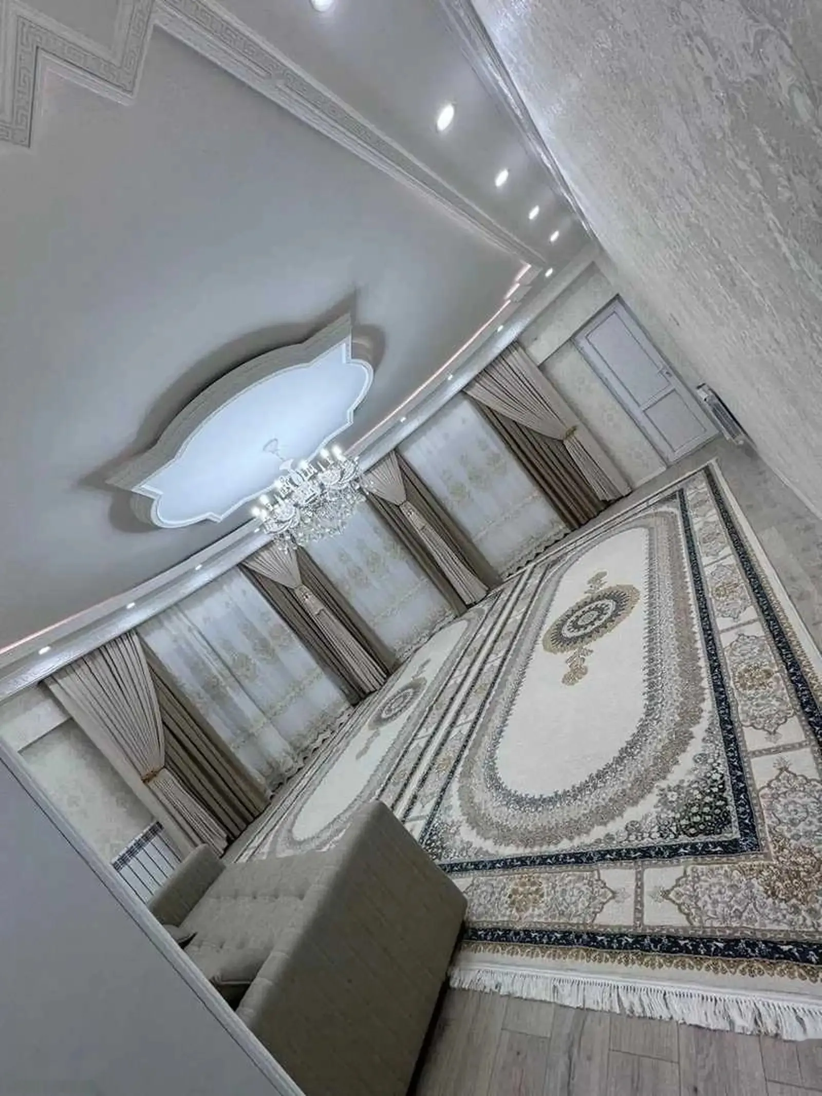 5-комн. квартира, 7 этаж, 218м², И.Сомони (дом печать) — фото 2
