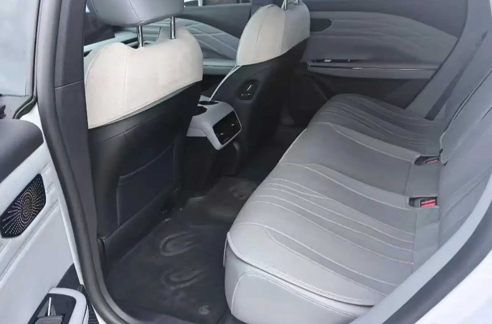 Geely Galaxy E8, 2025