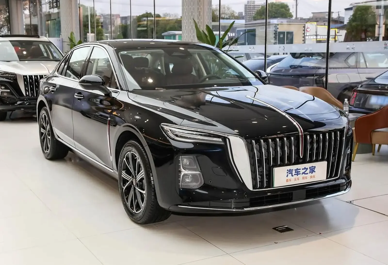 Hongqi H5, 2025