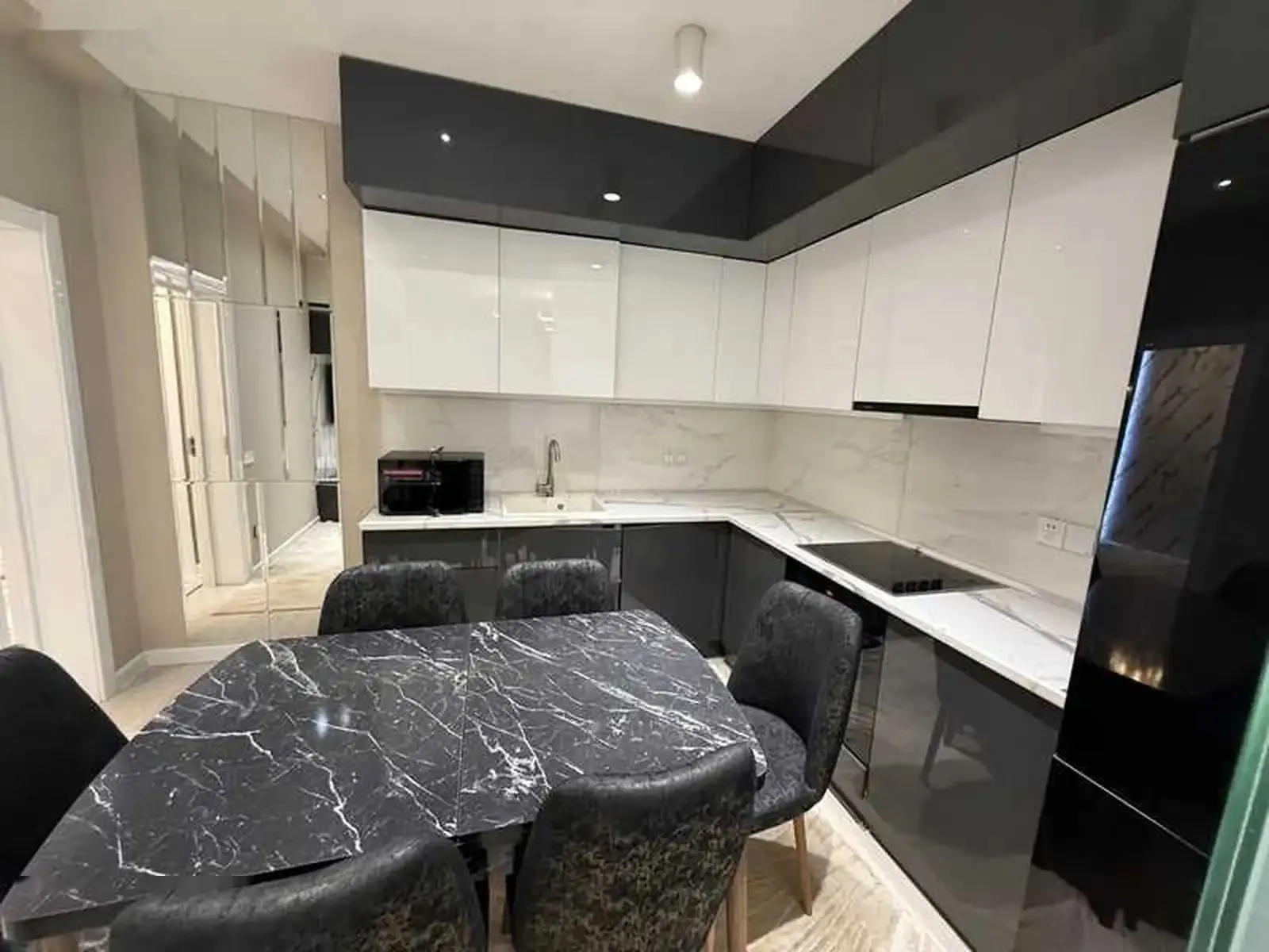 3-комн. квартира, 10 этаж, 95м², Шохмансур, УВД-кухна