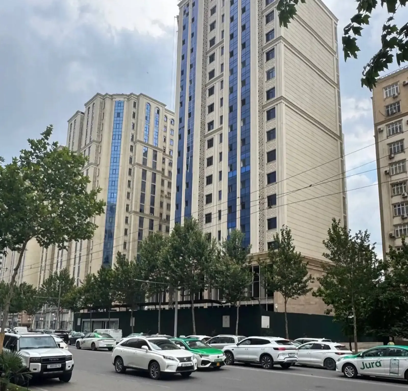 2-комн. квартира, 14 этаж, 61 м², Пайкари голубой экран — фото 2