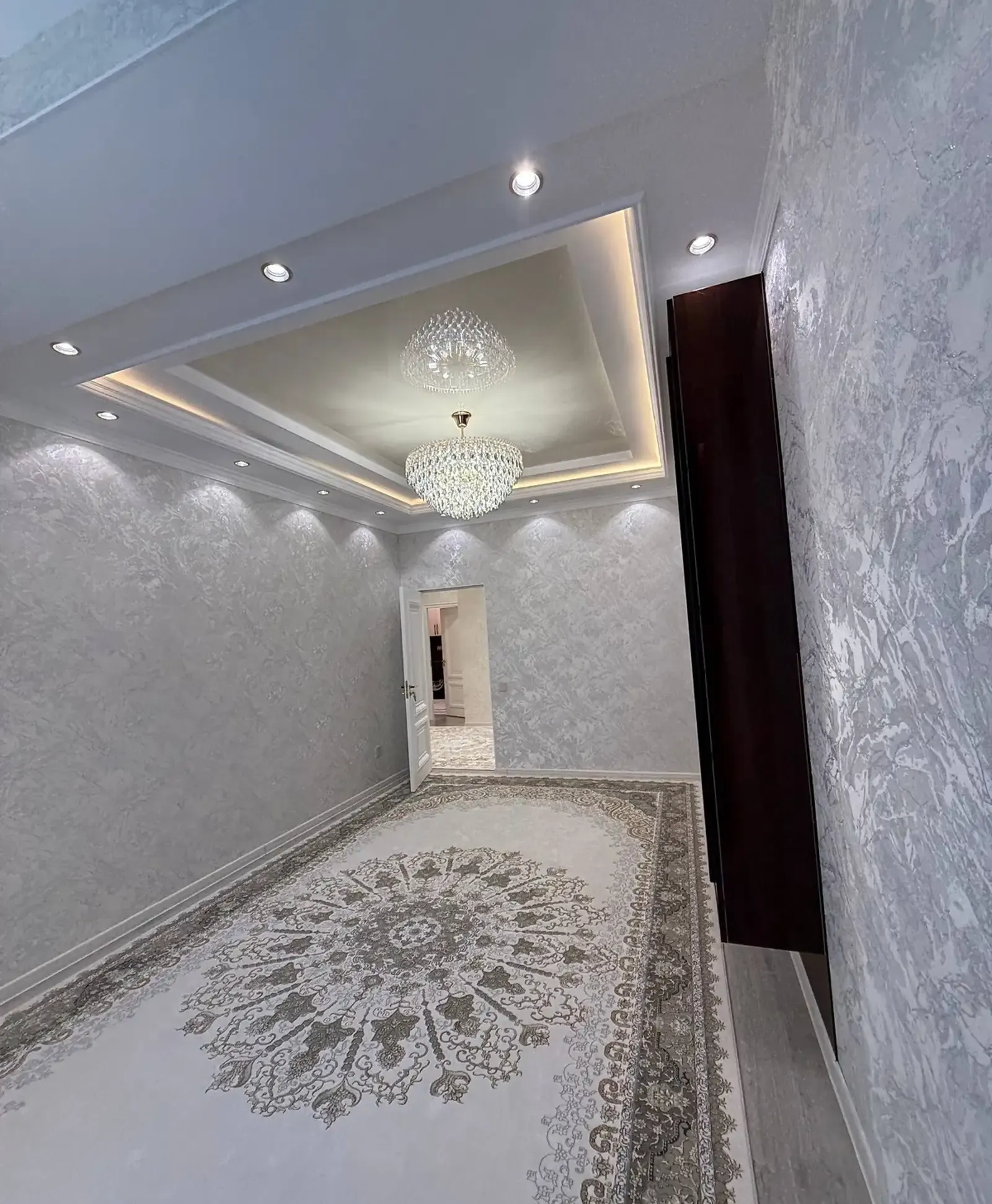 3-комн. квартира, 9 этаж, 74 м², 4 Дома, Ресторан ОК — фото 3