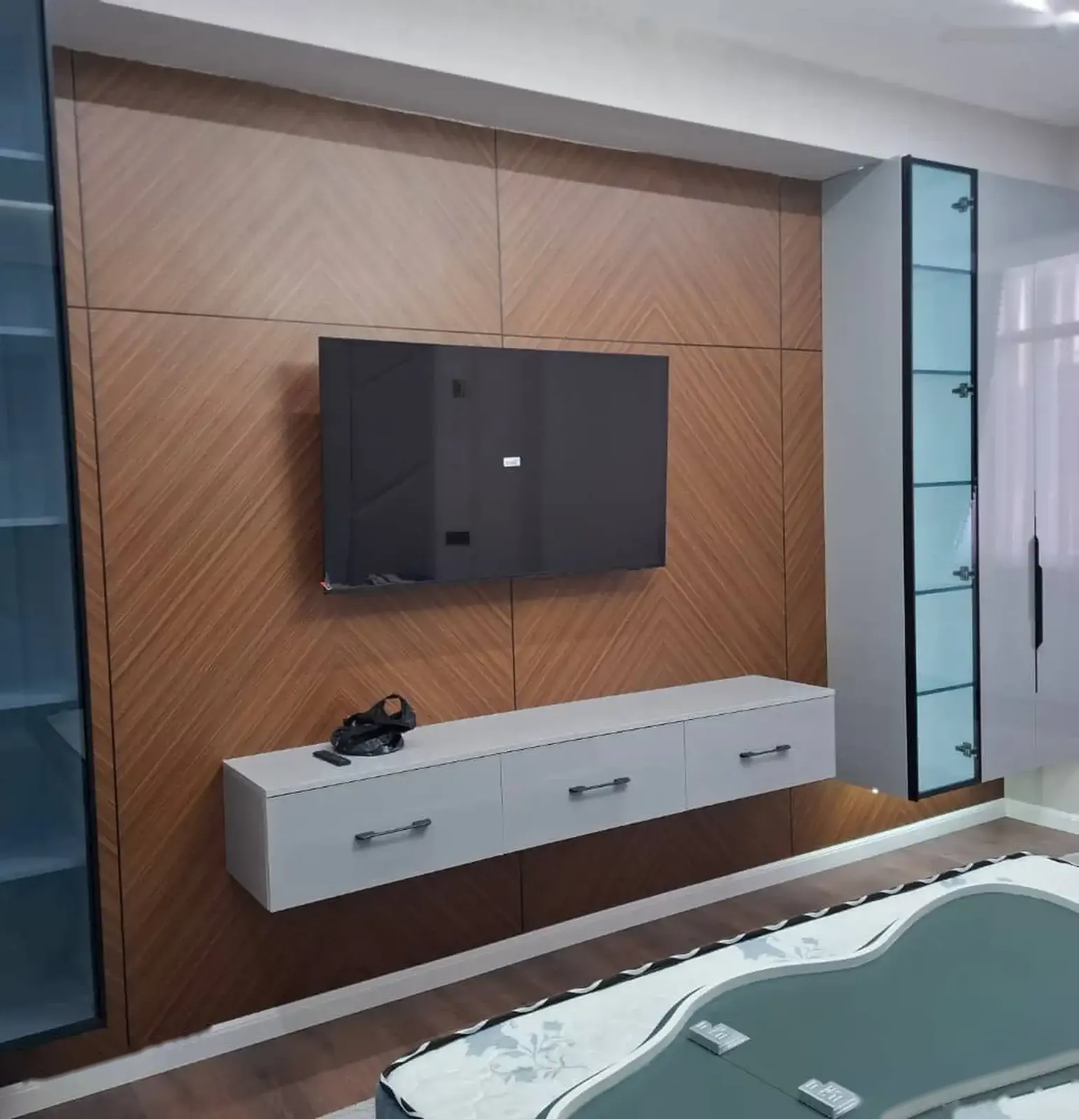 2-комн. квартира, 12 этаж, 84 м², И. Сомони — фото 7