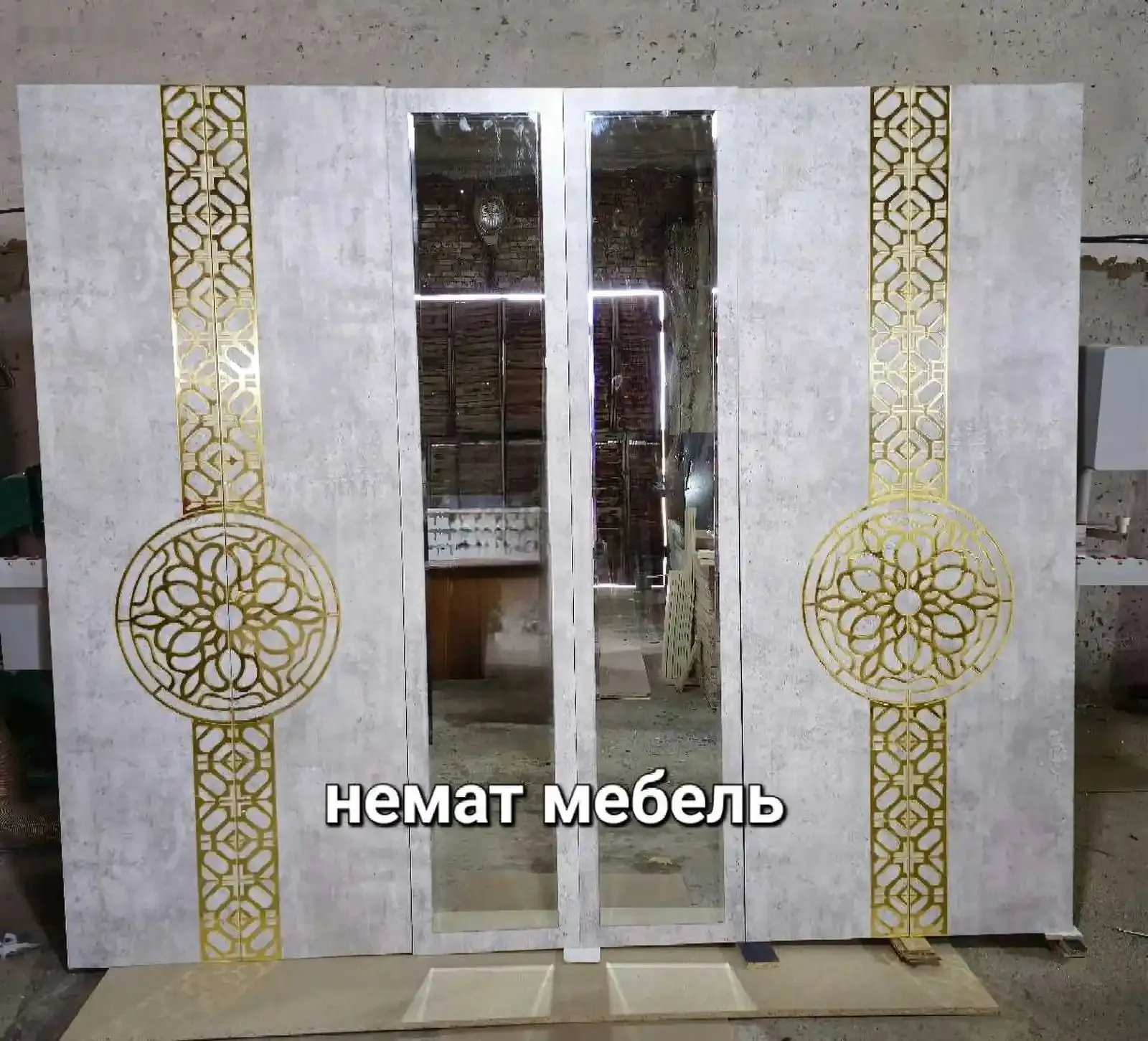 Спальный гарнитур