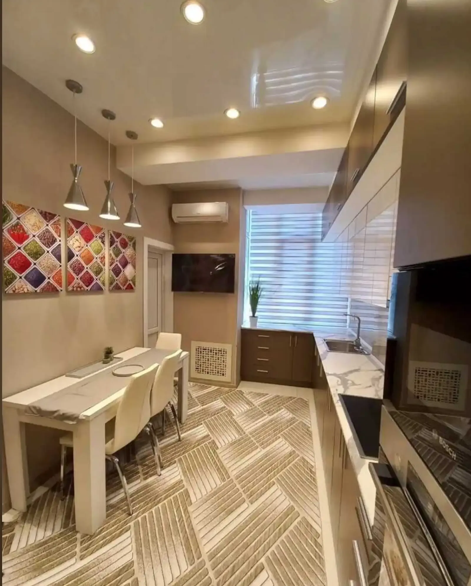 3-комн. квартира, 5 этаж, 90м², сино