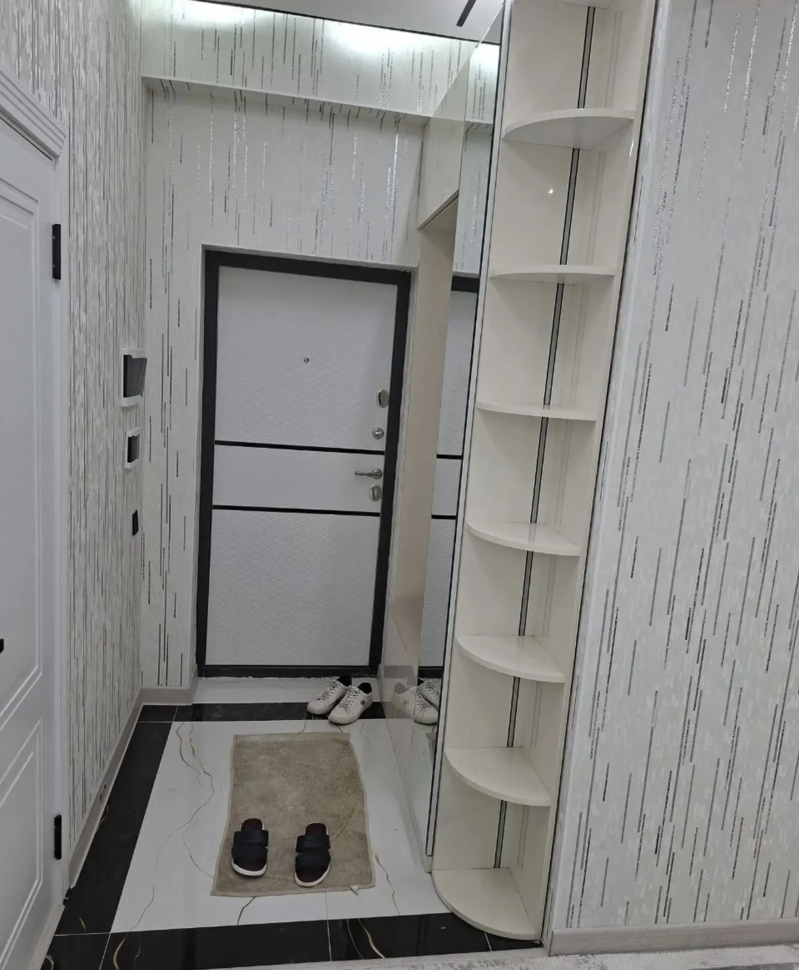 2-комн. квартира, 3 этаж, 64 м², Сино