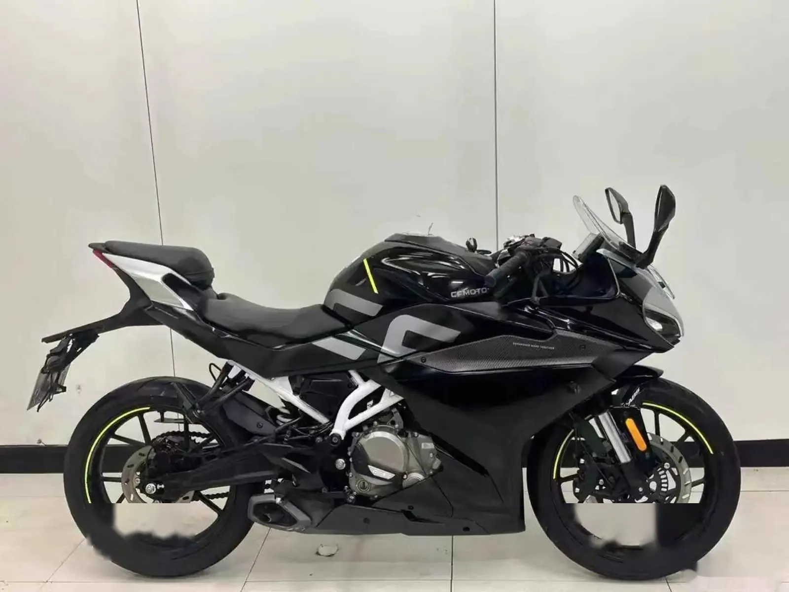 Мотоцикл CFmoto SR250 на заказ — фото 3