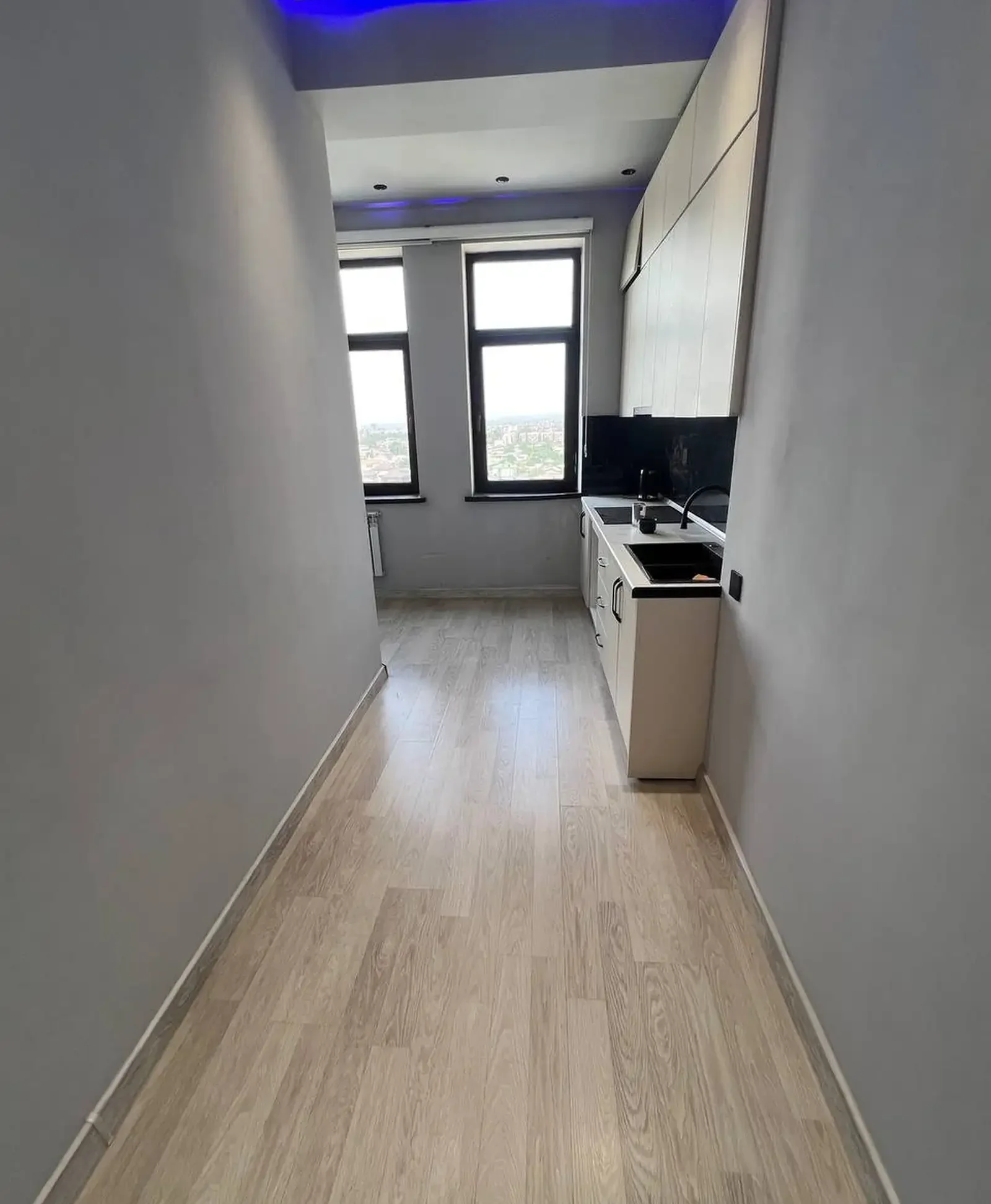 3-комн. квартира, 12 этаж, 75 м², Фирдавси