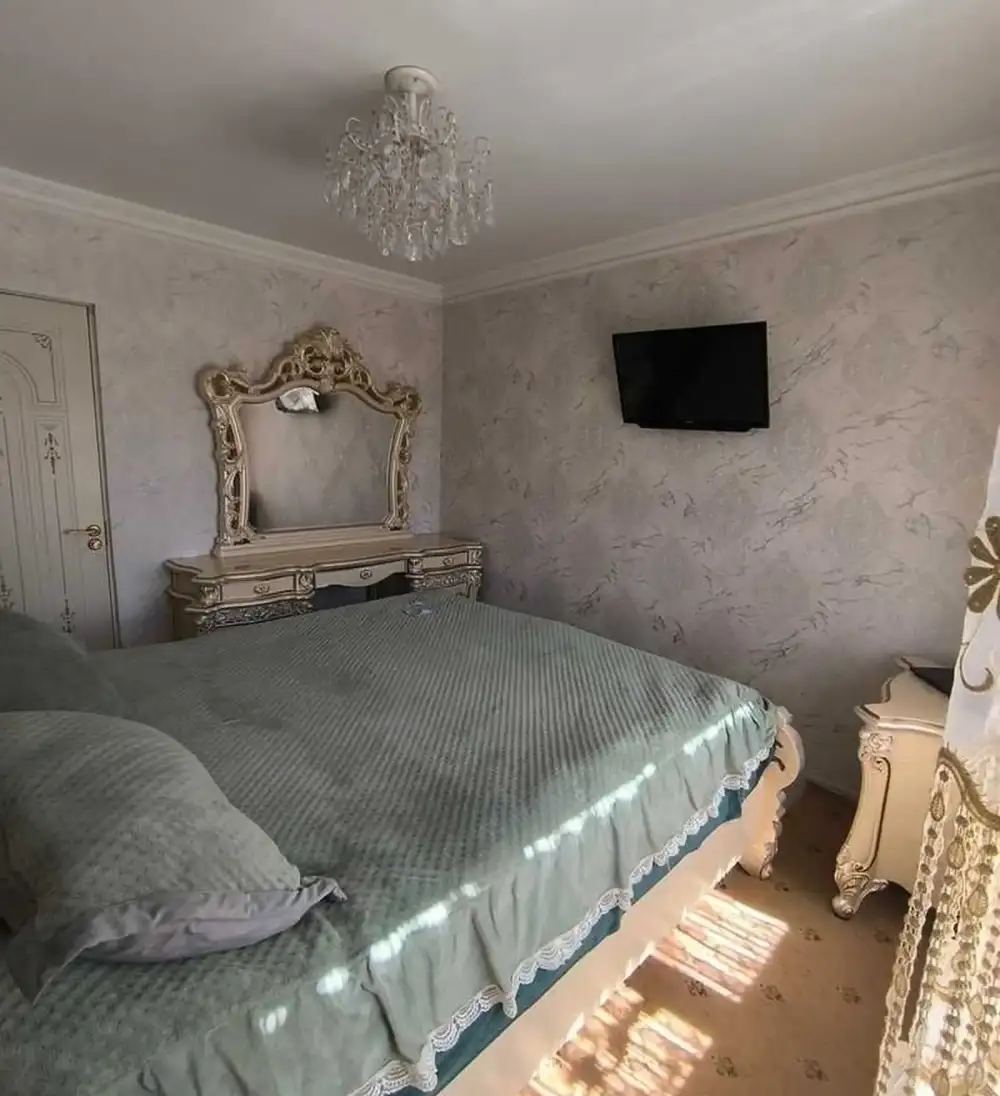 5-комн. квартира, 3 этаж, 90 м², Фирдавси — фото 3