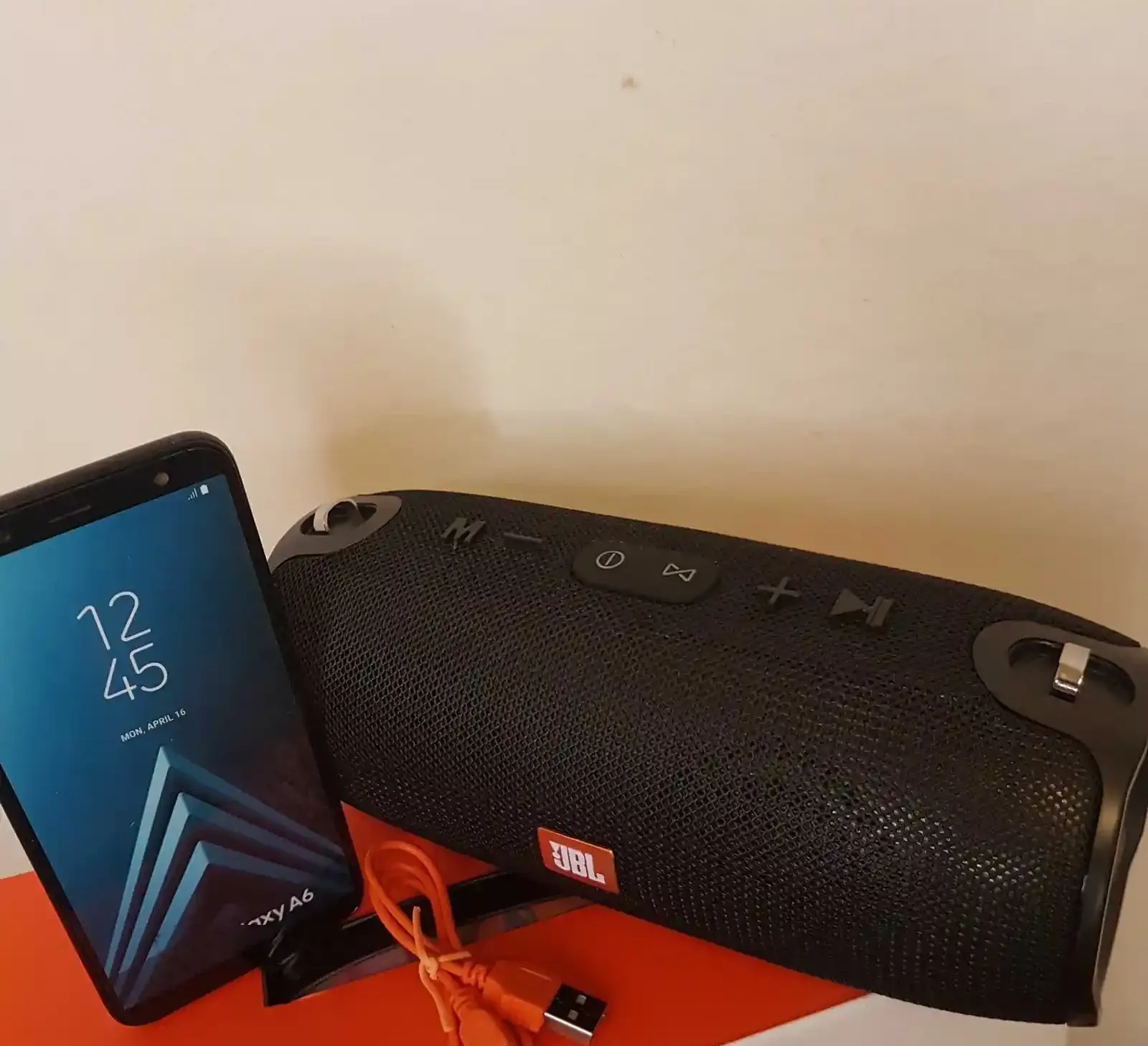 Колонка мини JBL xtreme