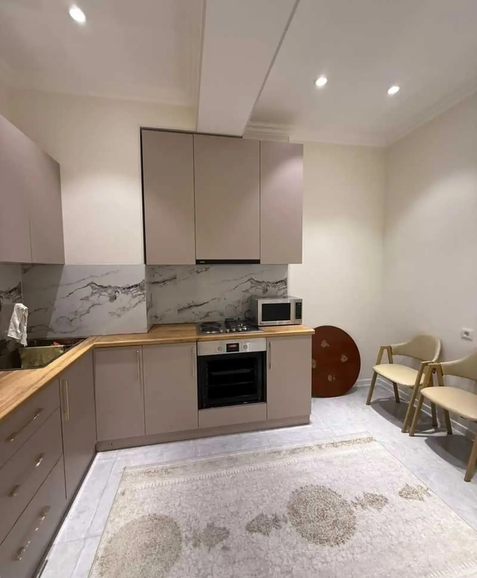 2-комн. квартира, 14 этаж, 70м², Сино 82 мкр