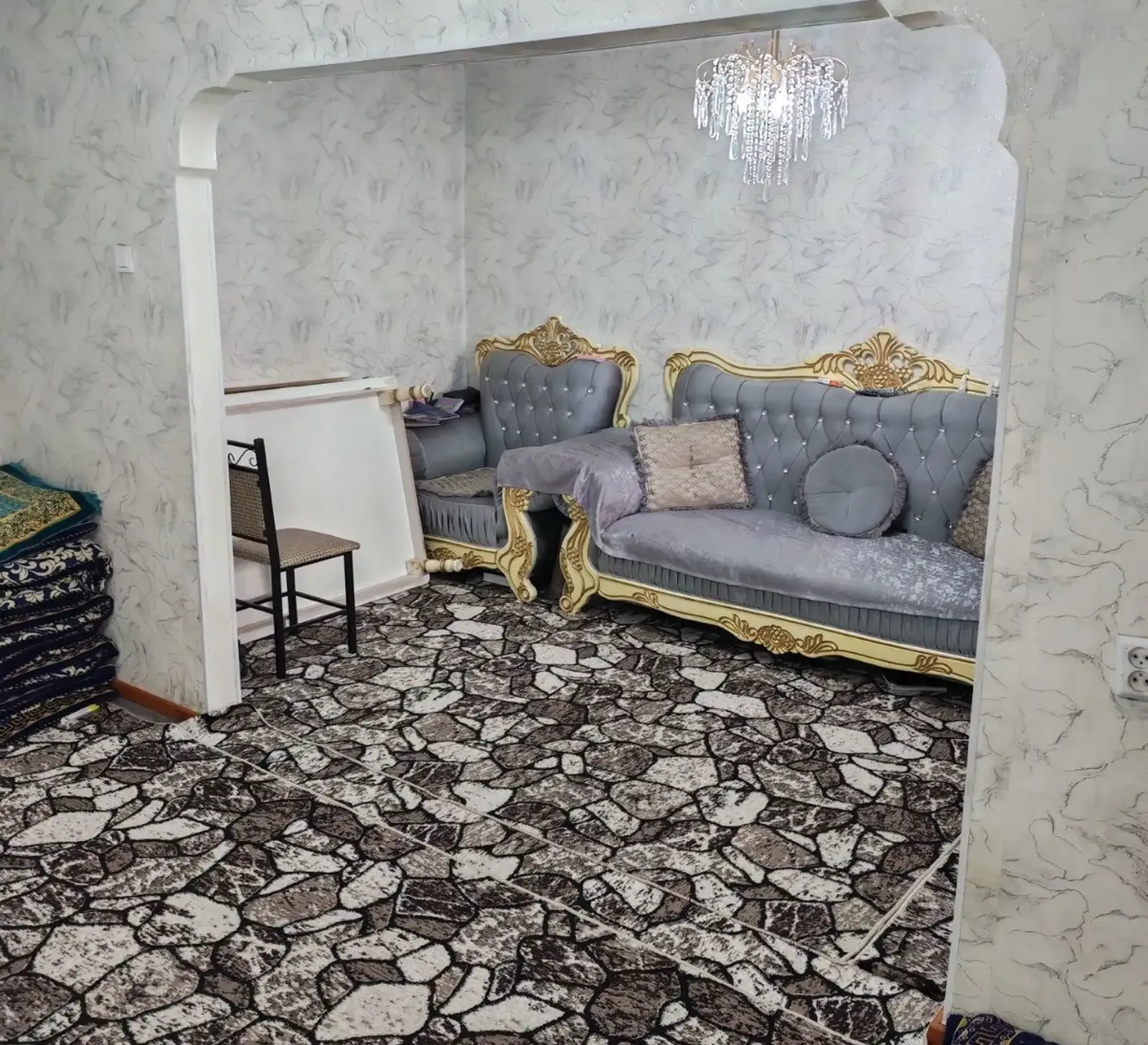 4-комн. квартира, 4 этаж, 80 м², Сино Испечак — фото 2