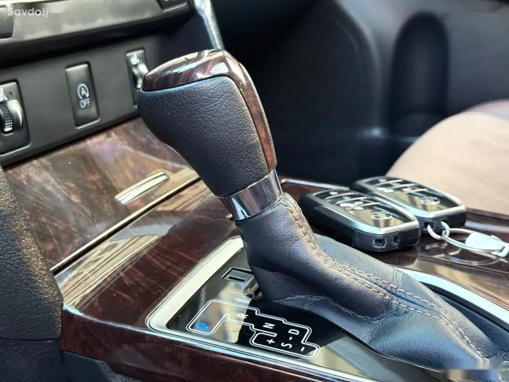 Toyota Camry, 2016