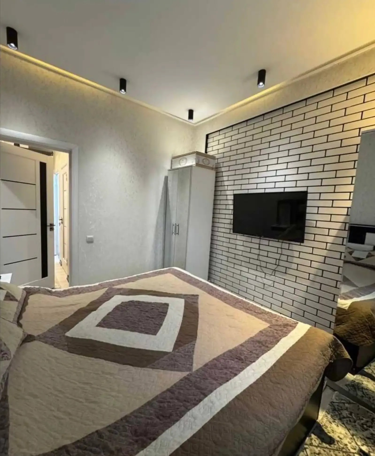 2-комн. квартира, 9 этаж, 60 м², Сино — фото 3