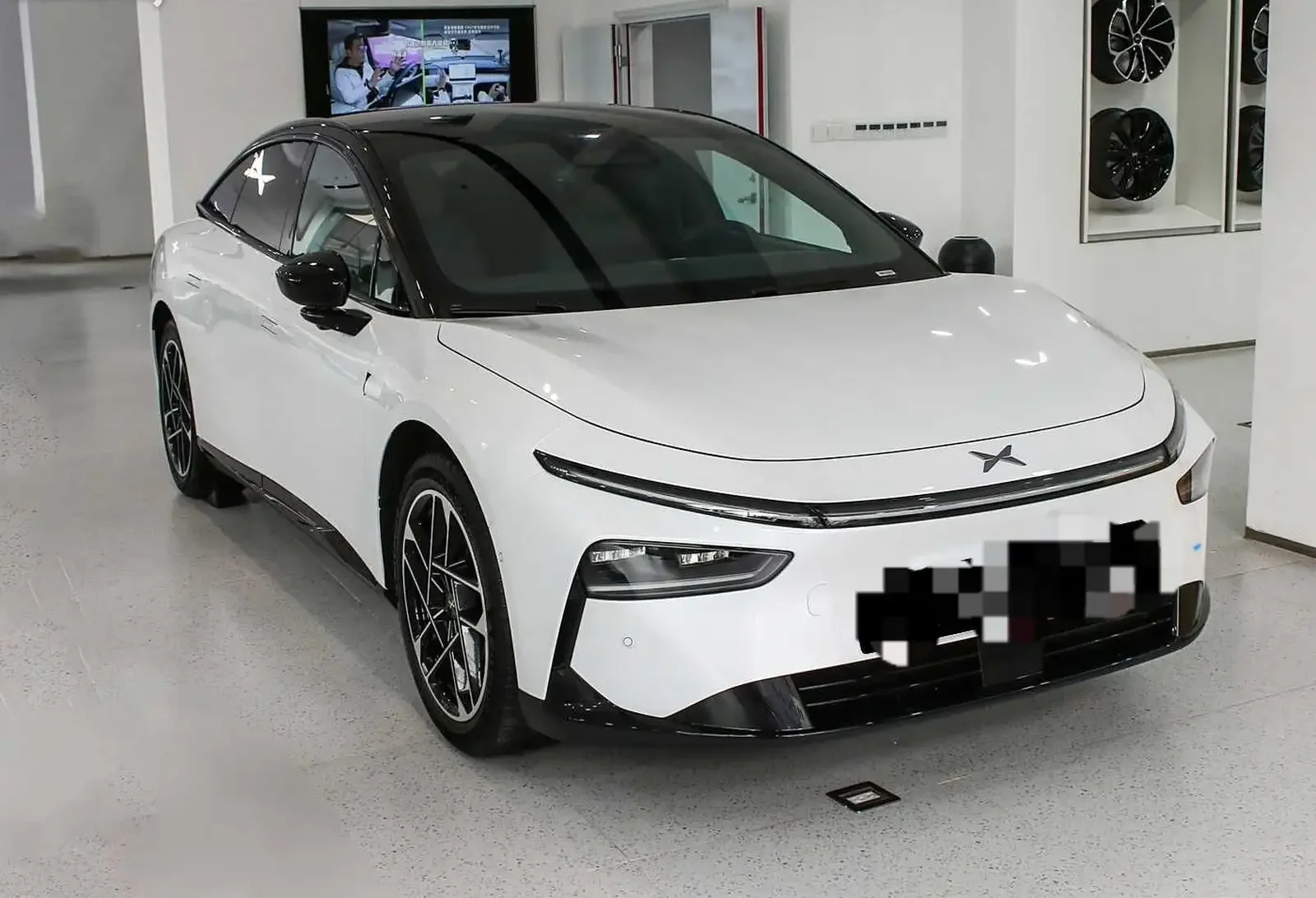 Xpeng P7, 2025