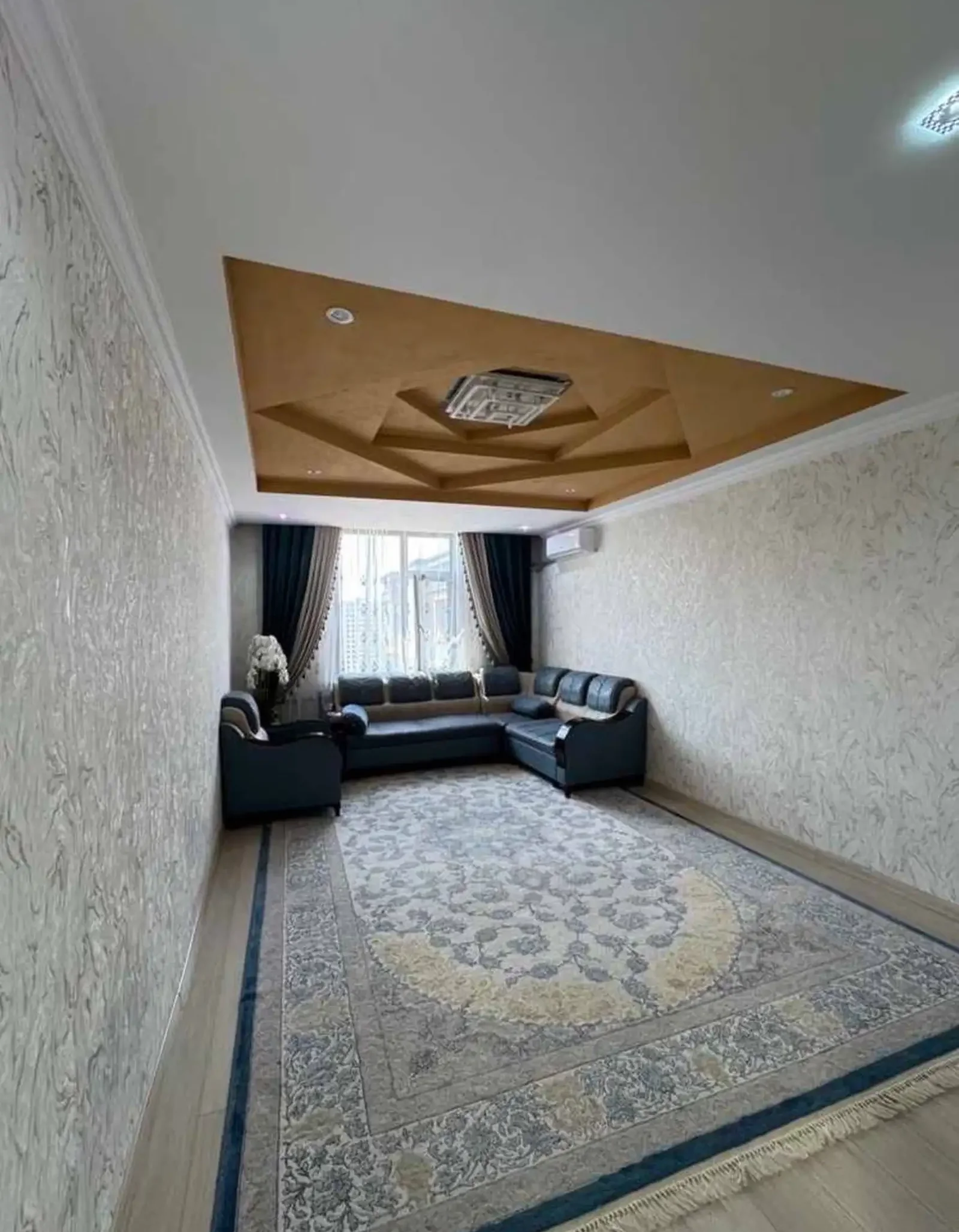 2-комн. квартира, 15 этаж, 55 м², Фирдавси — фото 3