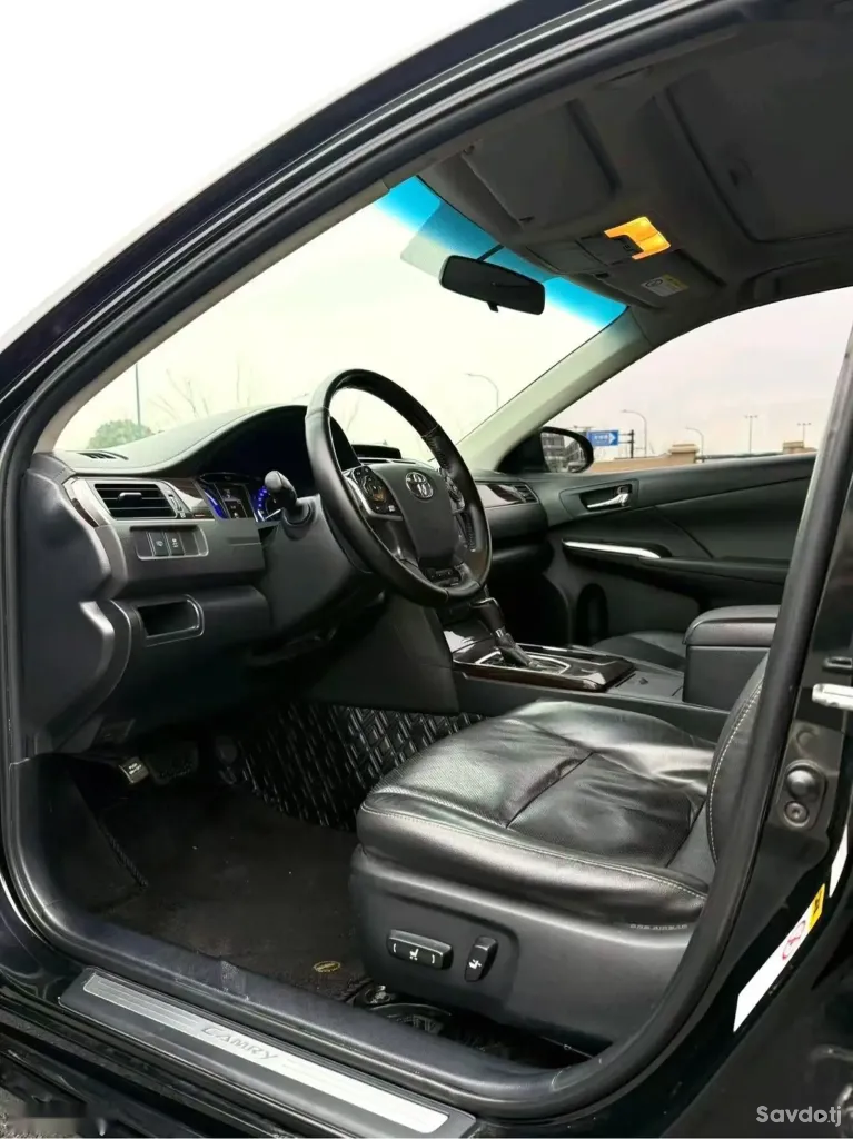 Toyota Camry, 2017