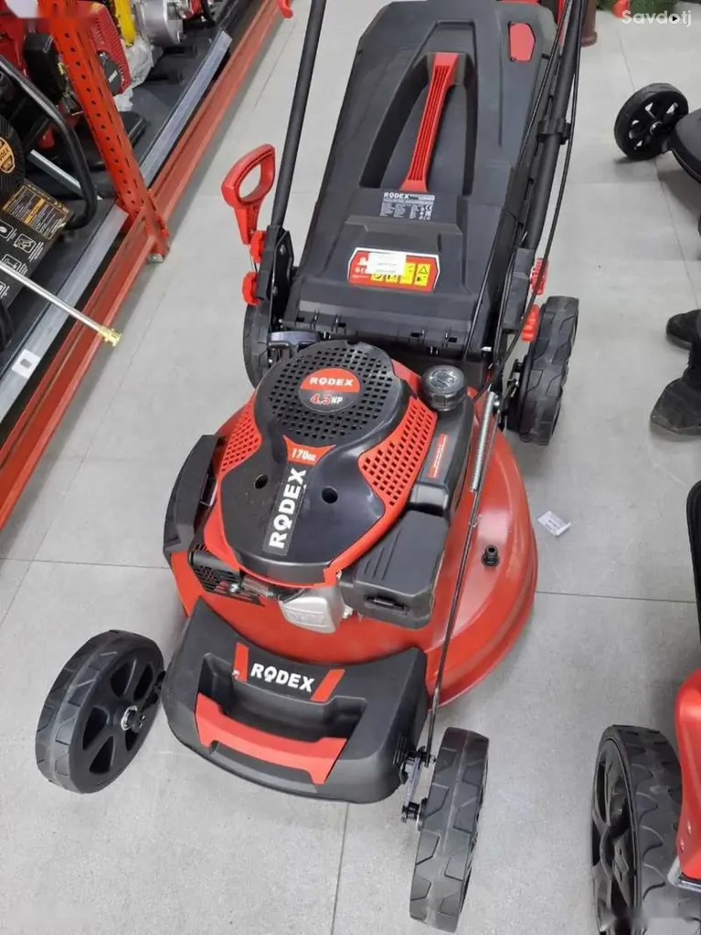 Газонокосилка Бензиновый RDX9640