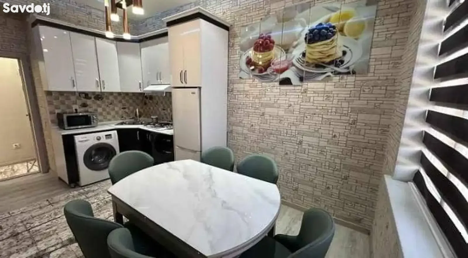3-комн. квартира, 3 этаж, 122м², 19 микрорайон