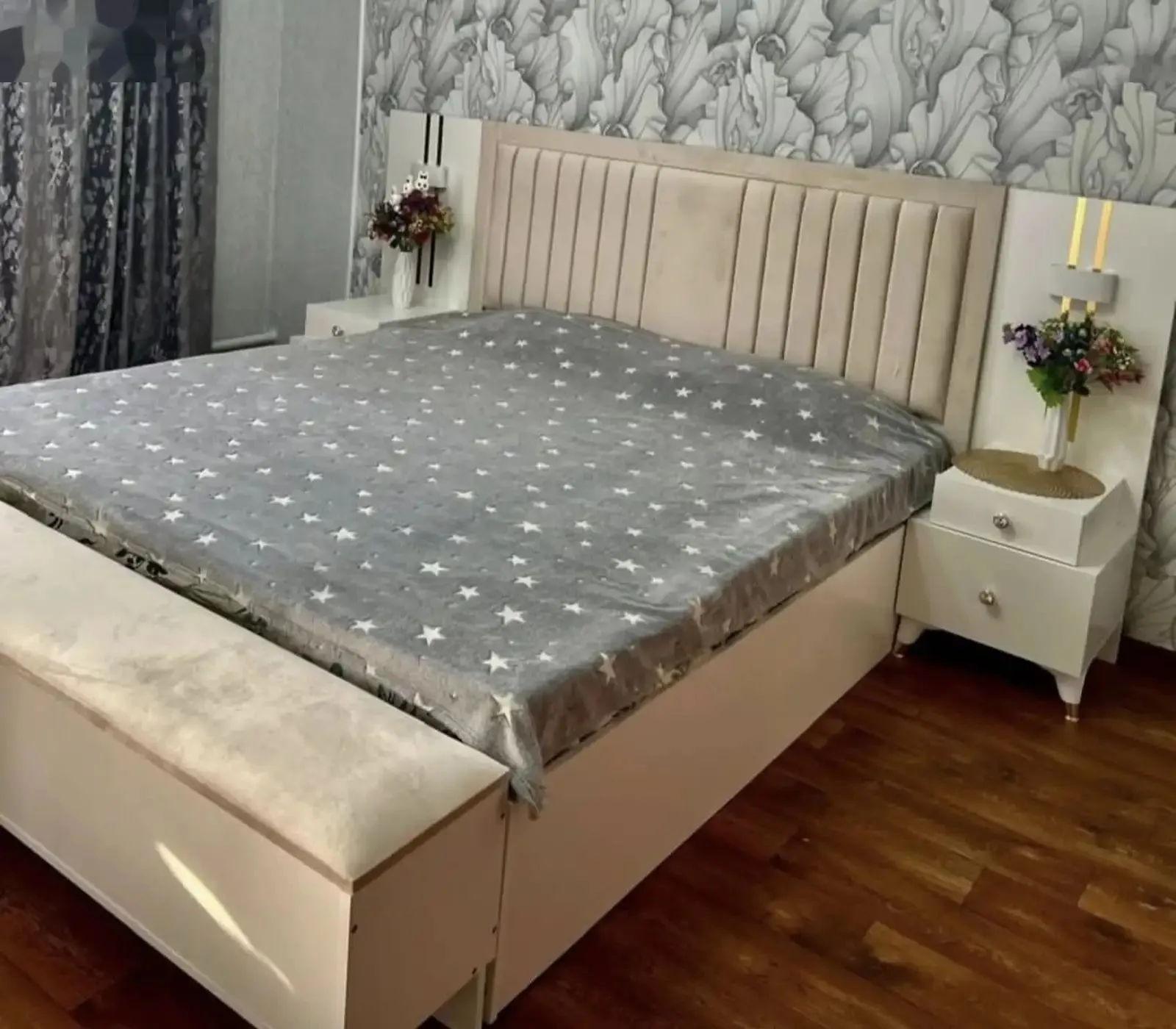Спальный гарнитур